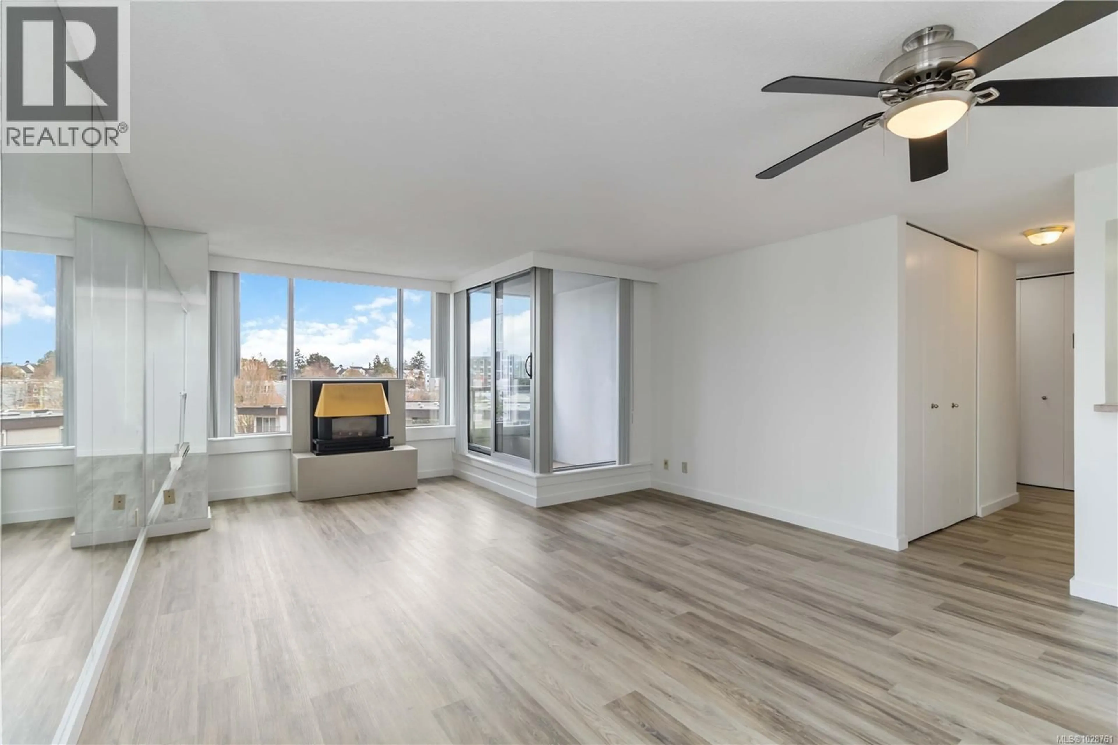 A pic of a room for 706 - 325 MAITLAND STREET, Victoria British Columbia V9A7G7