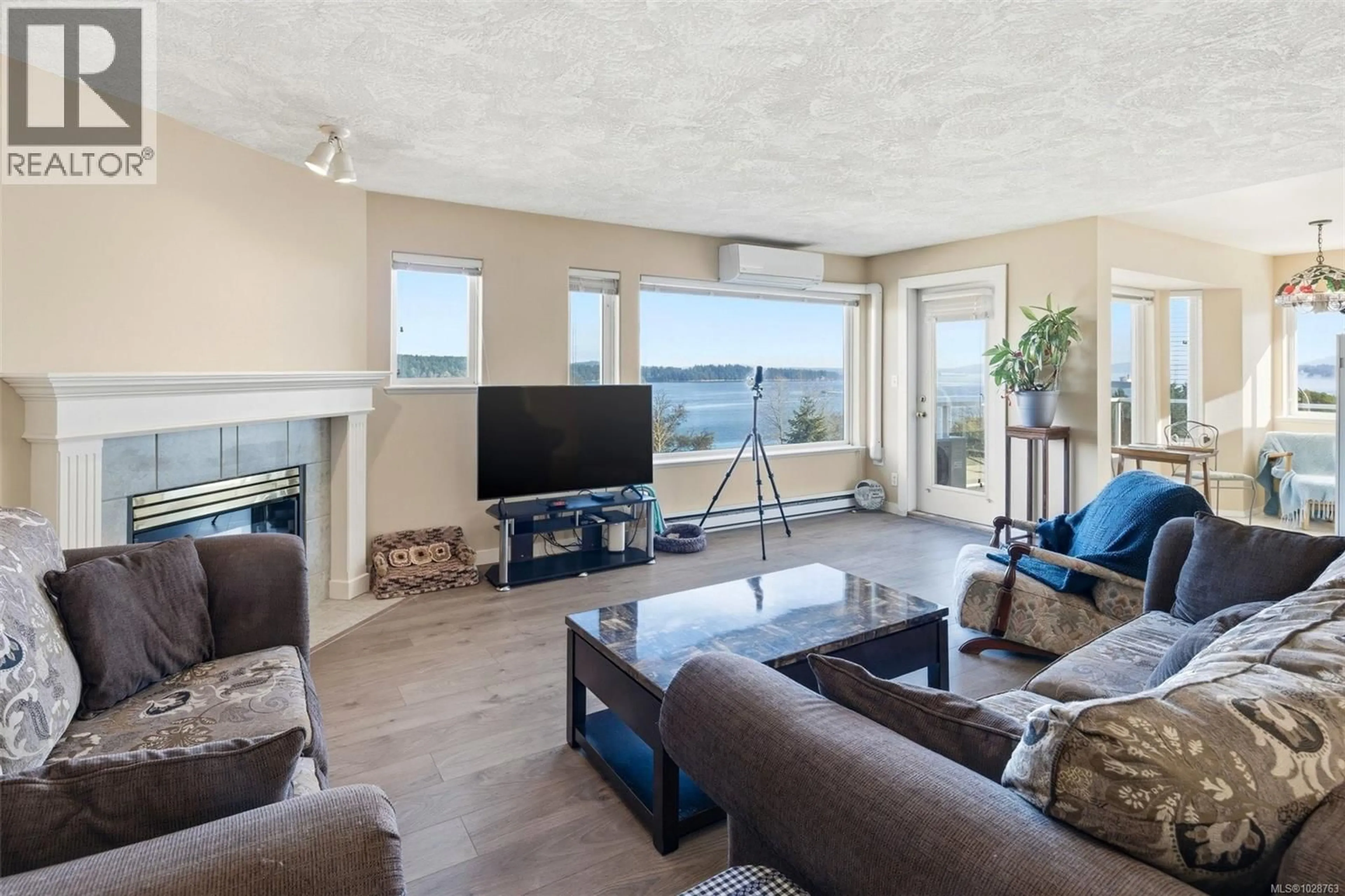 Living room with furniture, unknown for 12 - 100 GIFFORD ROAD, Ladysmith British Columbia V9G1A8