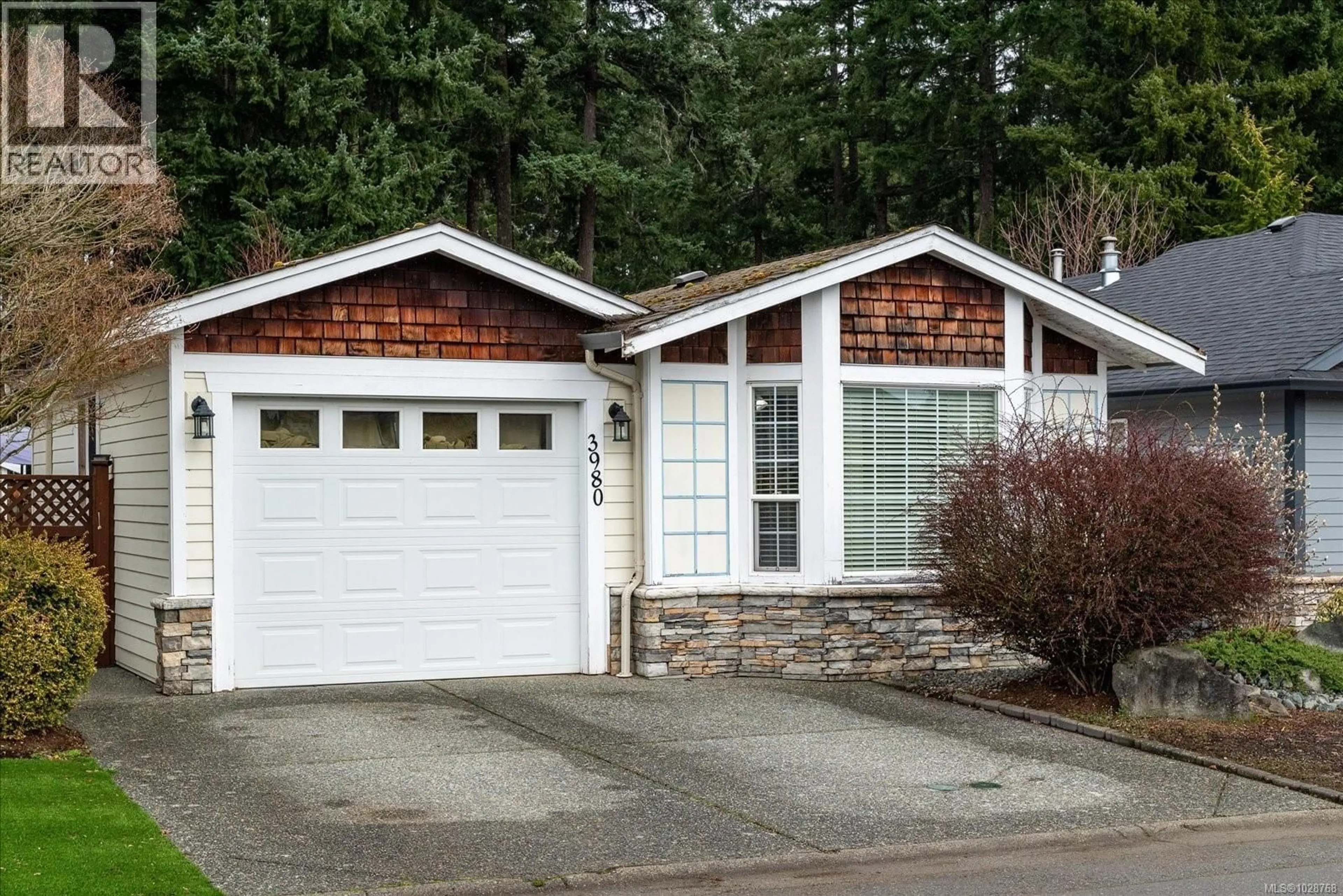 Home with vinyl exterior material, street for 3980 VALEWOOD DRIVE, Nanaimo British Columbia V9T6B9