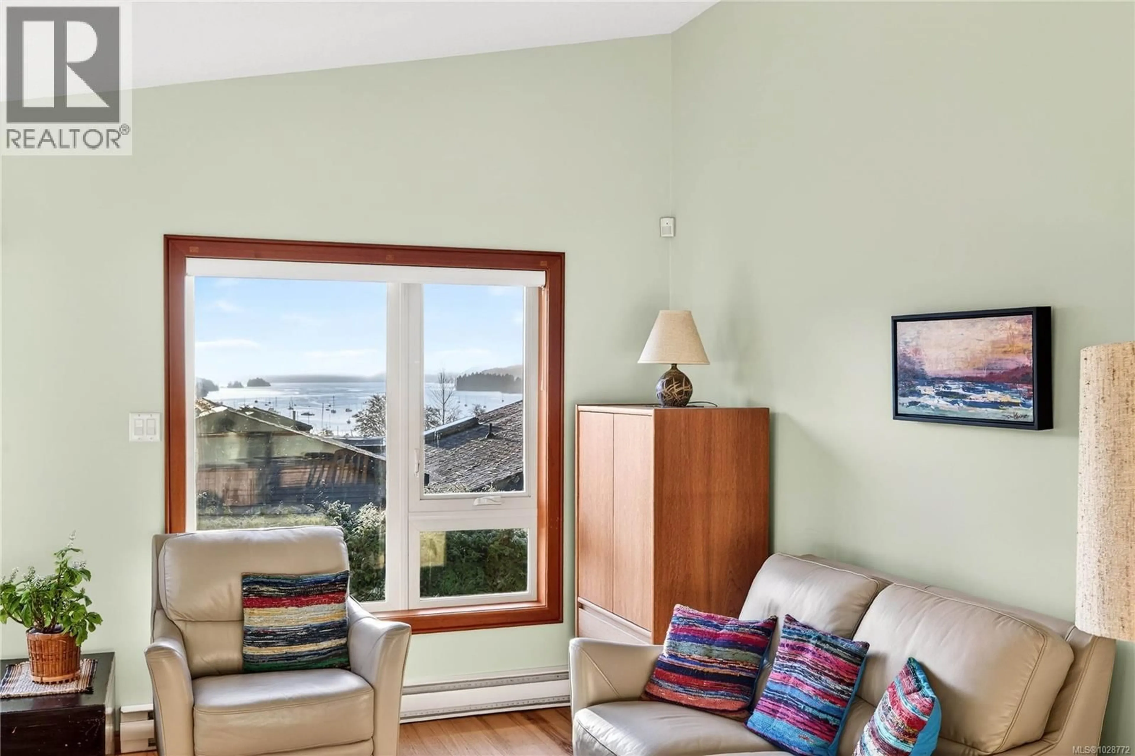 Living room with furniture, unknown for 14 - 133 CORBETT ROAD, Salt Spring British Columbia V8K2W6