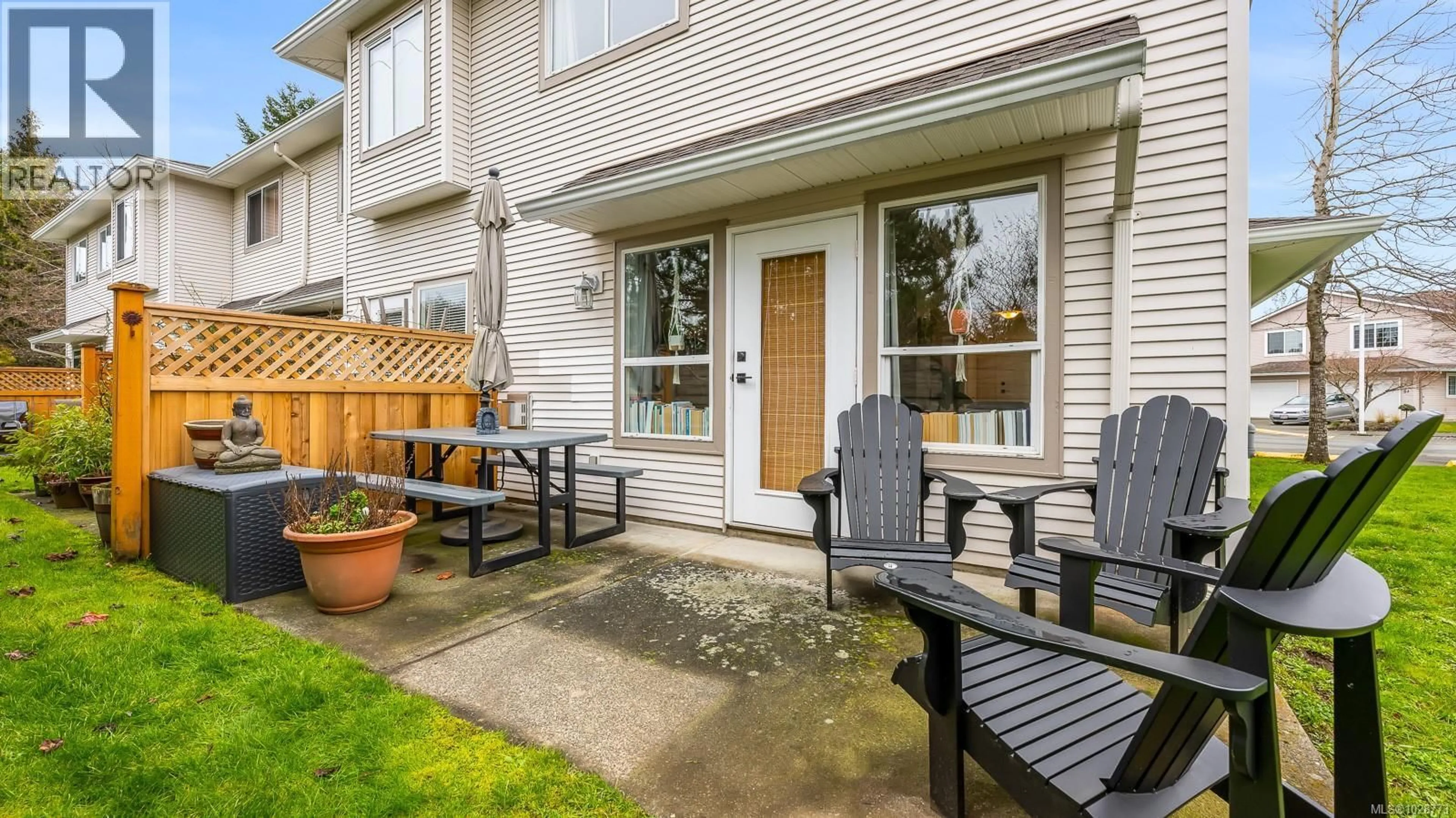Patio, street for 30 - 717 ASPEN ROAD, Comox British Columbia V9M3X4