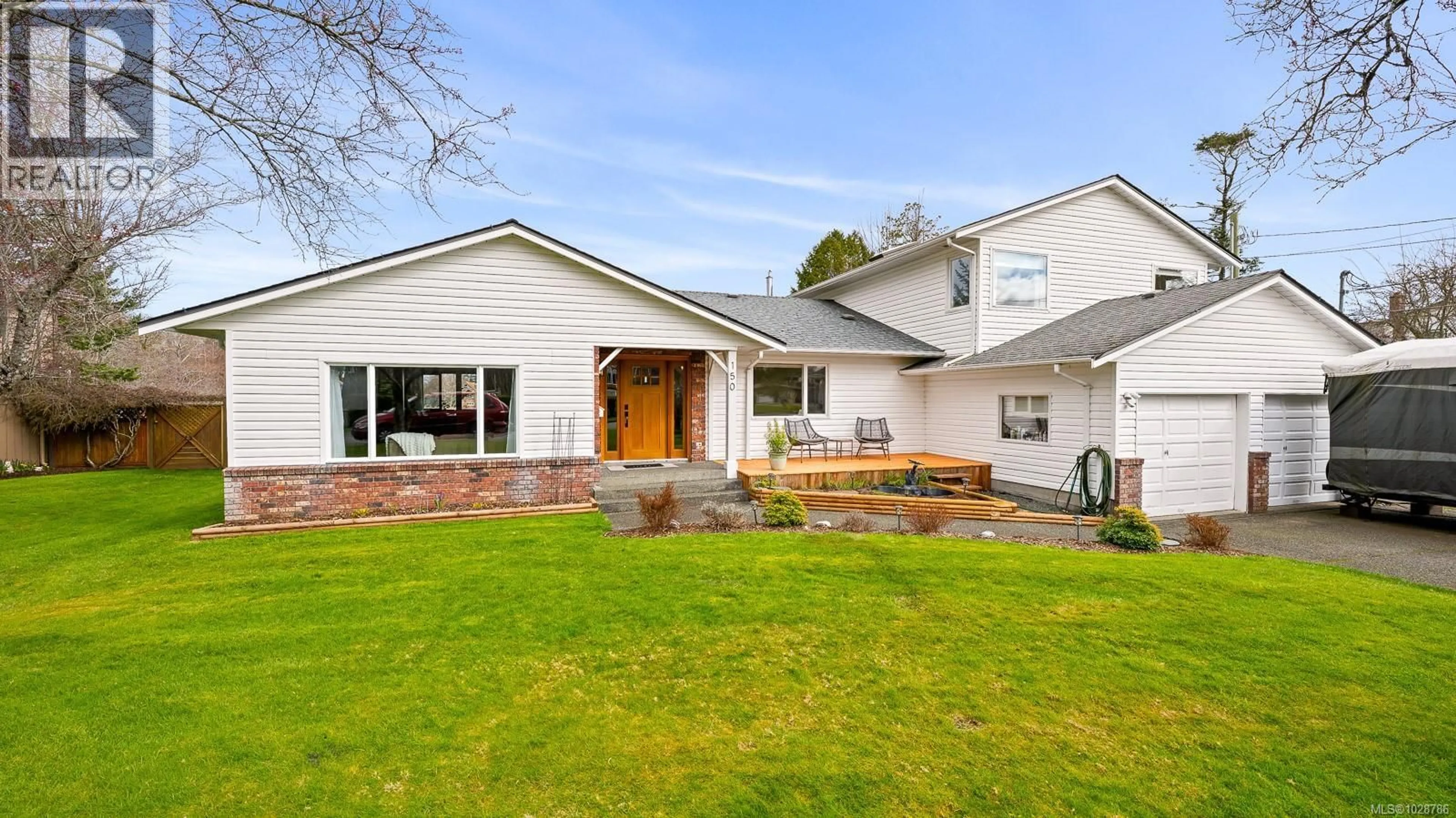 Home with brick exterior material, street for 150 BARLOW ROAD, Campbell River British Columbia V9W1T2