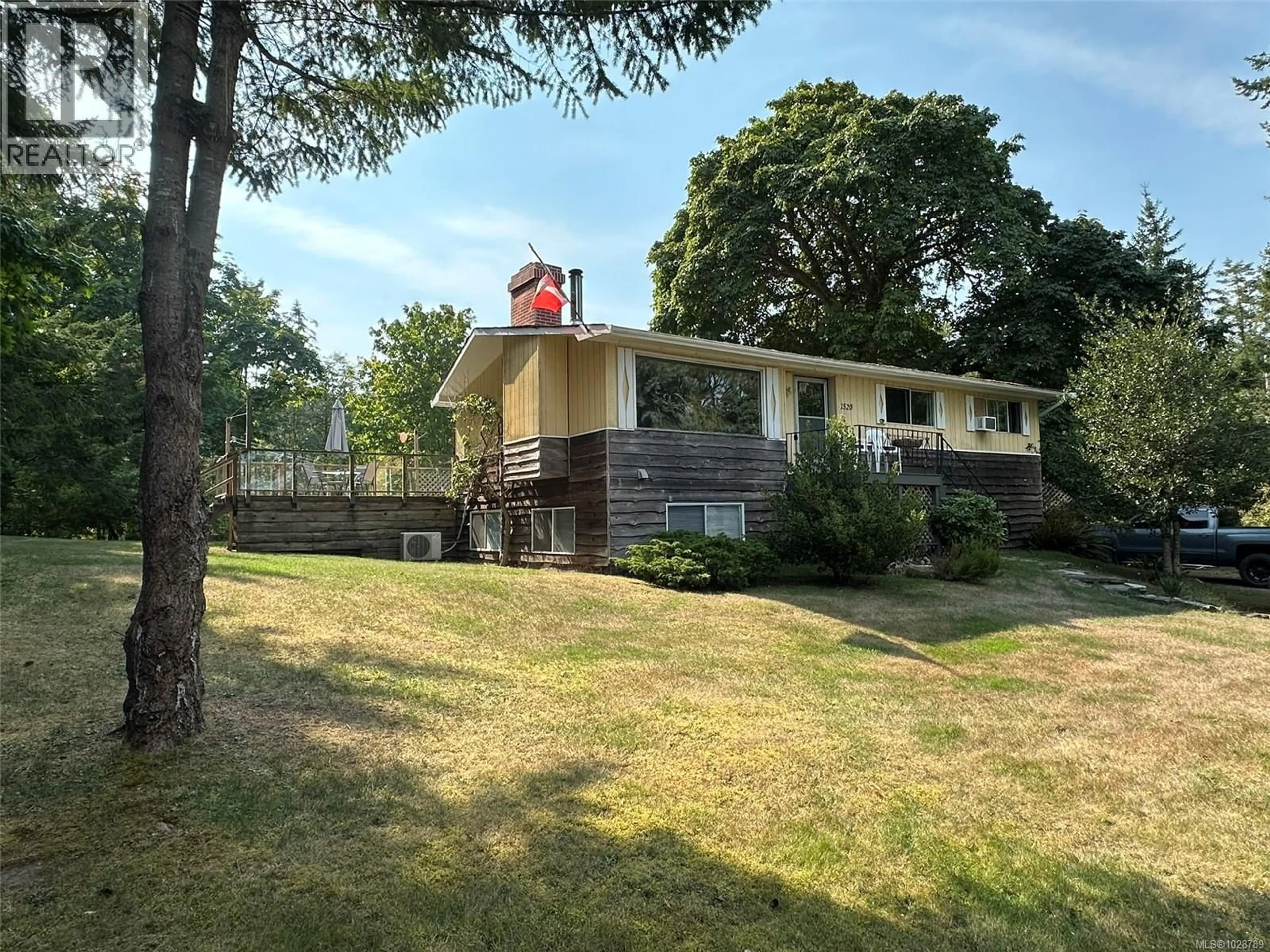 A pic from outside/outdoor area/front of a property/back of a property/a pic from drone, unknown for 1520 NORTH BEACH ROAD, Salt Spring British Columbia V8K1A8