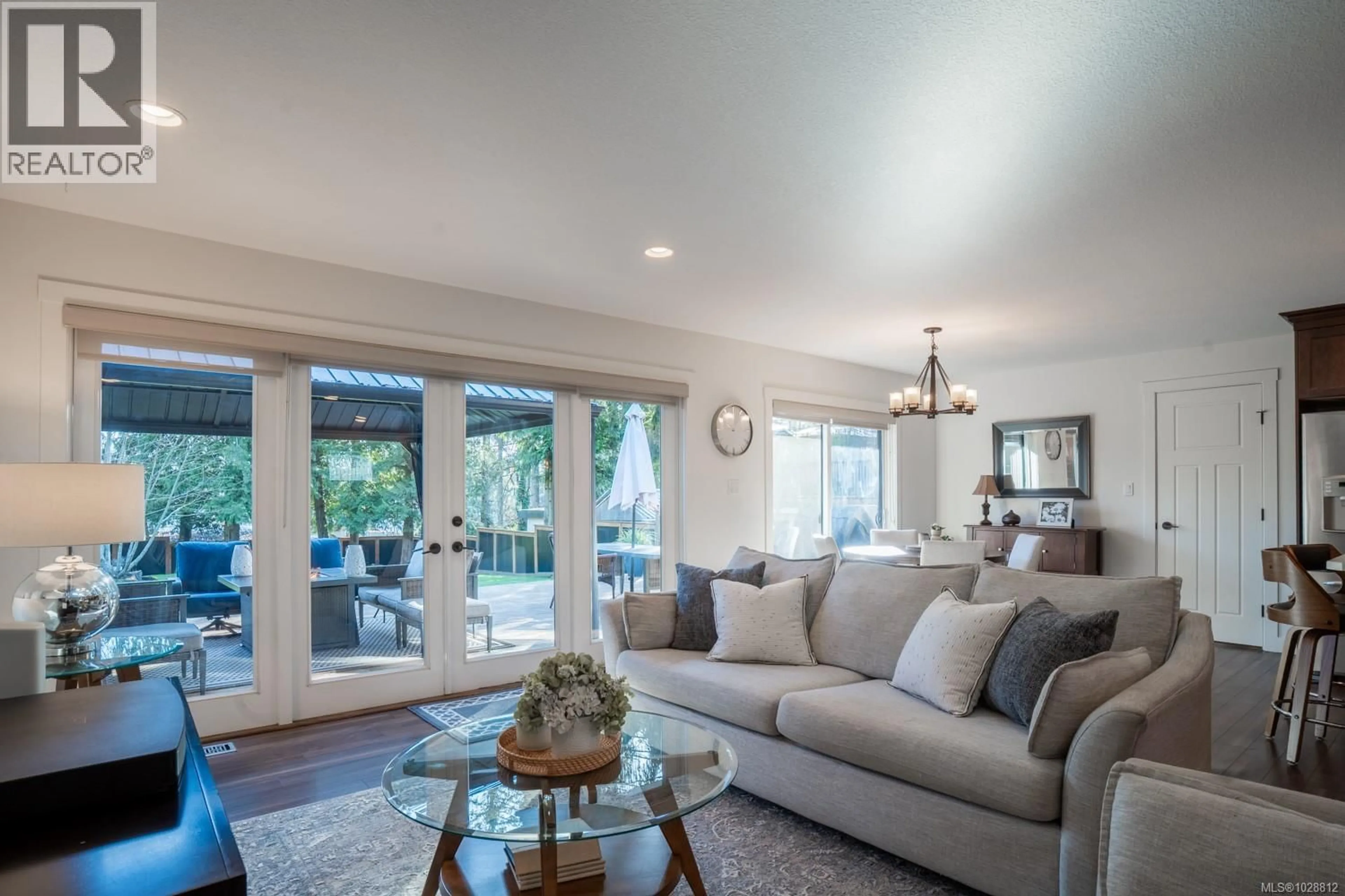 Living room with furniture, unknown for 3238 ADBY ROAD, Nanaimo British Columbia V9T2W4