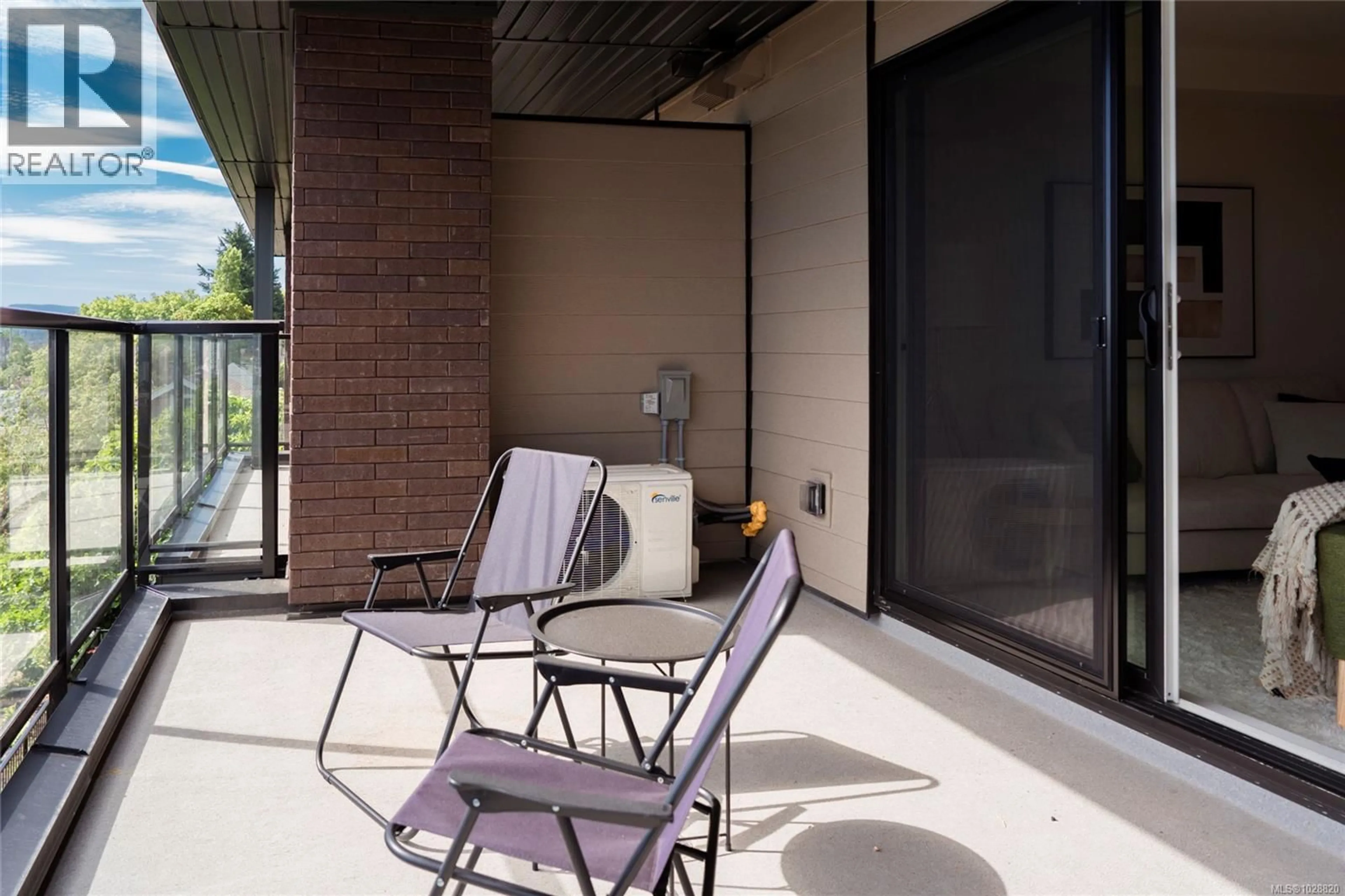 Patio, street for 304 - 45 HALIBURTON STREET, Nanaimo British Columbia V9R4V6