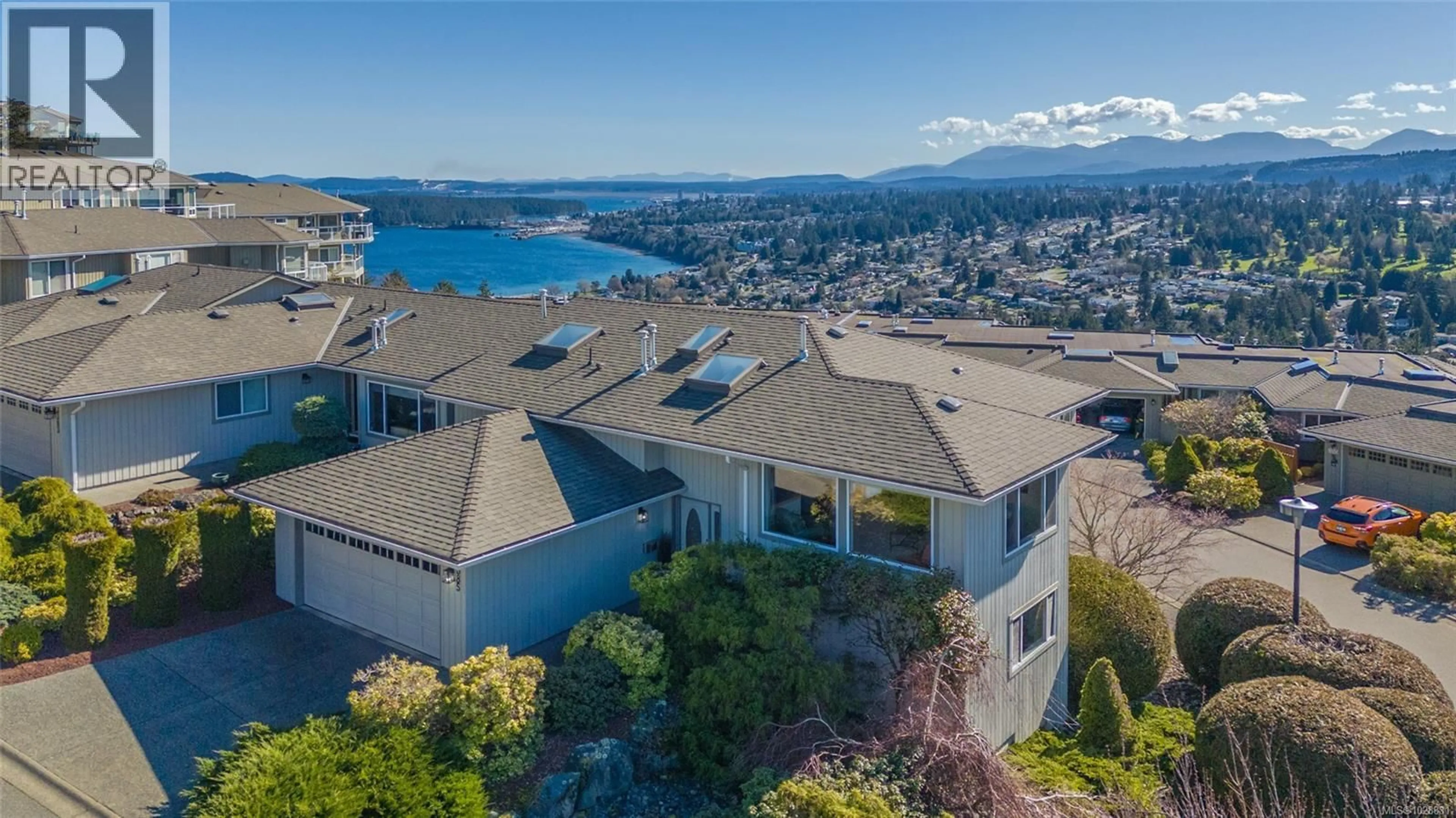 A pic from outside/outdoor area/front of a property/back of a property/a pic from drone, water/lake/river/ocean view for 3385 EDGEWOOD DRIVE, Nanaimo British Columbia V9T5V2