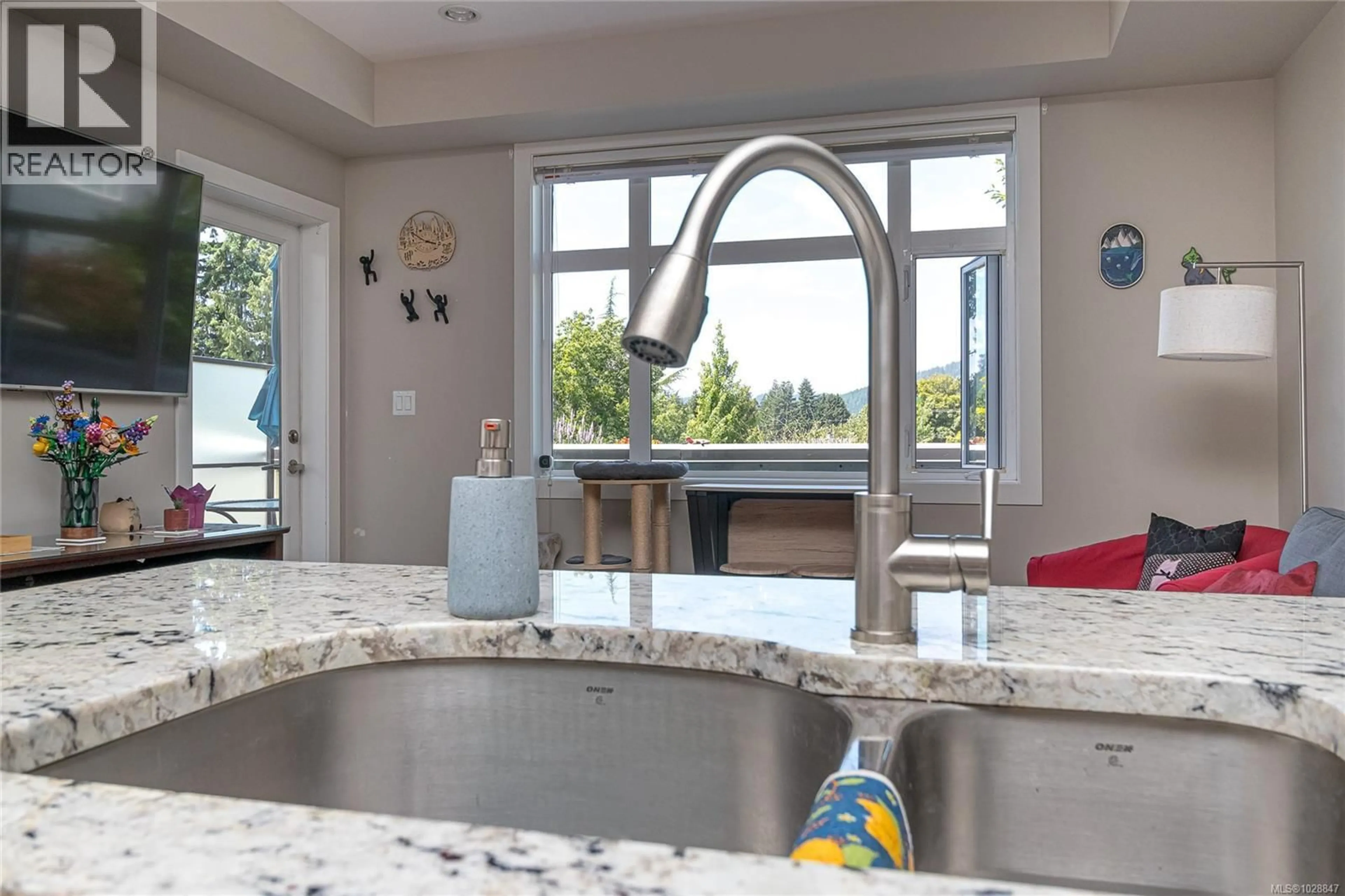 Contemporary kitchen, unknown for 2655 SOOKE ROAD, Langford British Columbia V9B1Y3