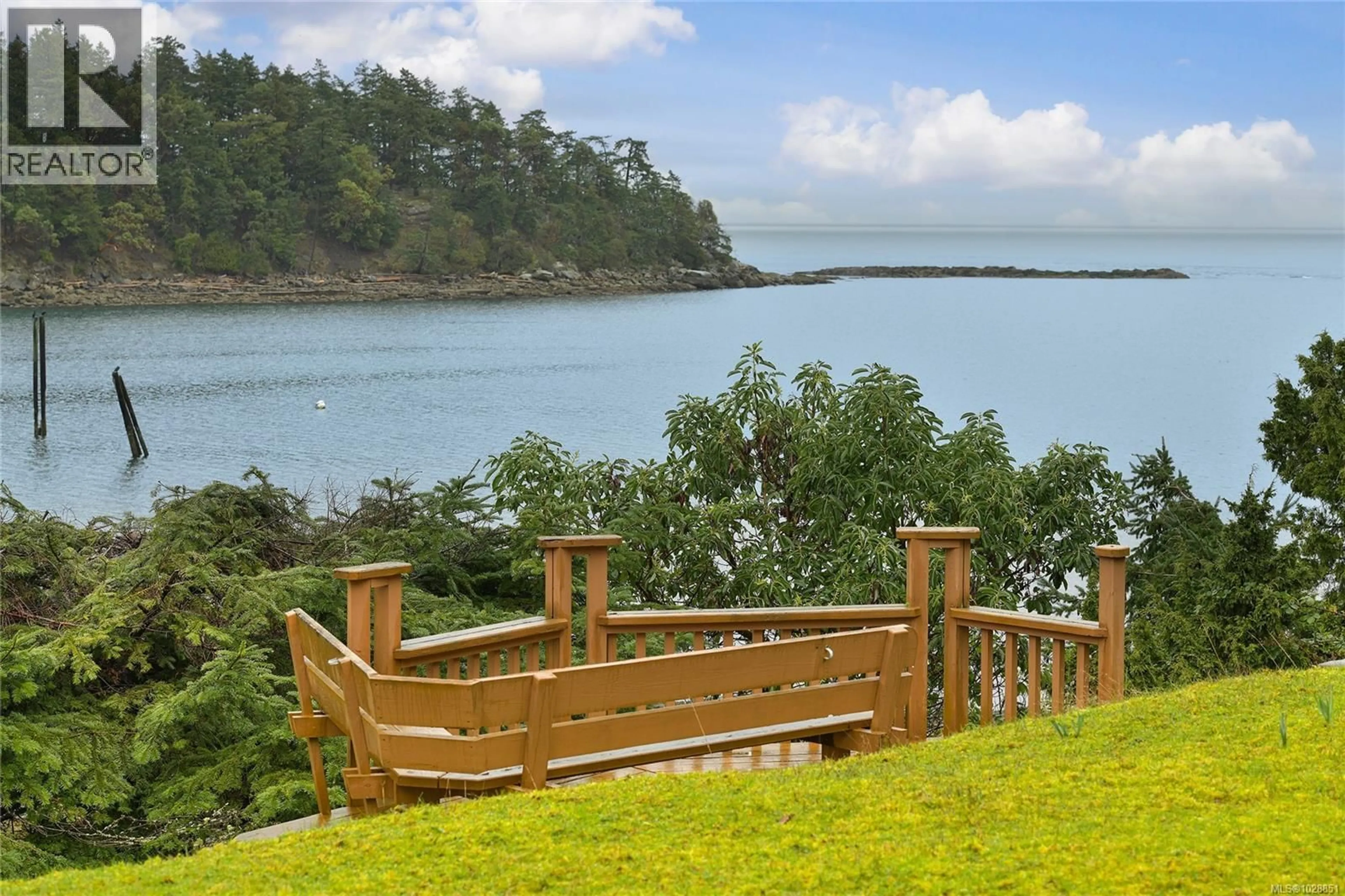 Patio, water/lake/river/ocean view for 506 ARBUTUS DRIVE, Mayne Island British Columbia V0N2J1