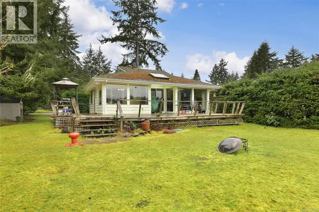 506 ARBUTUS DRIVE, Mayne Island 2