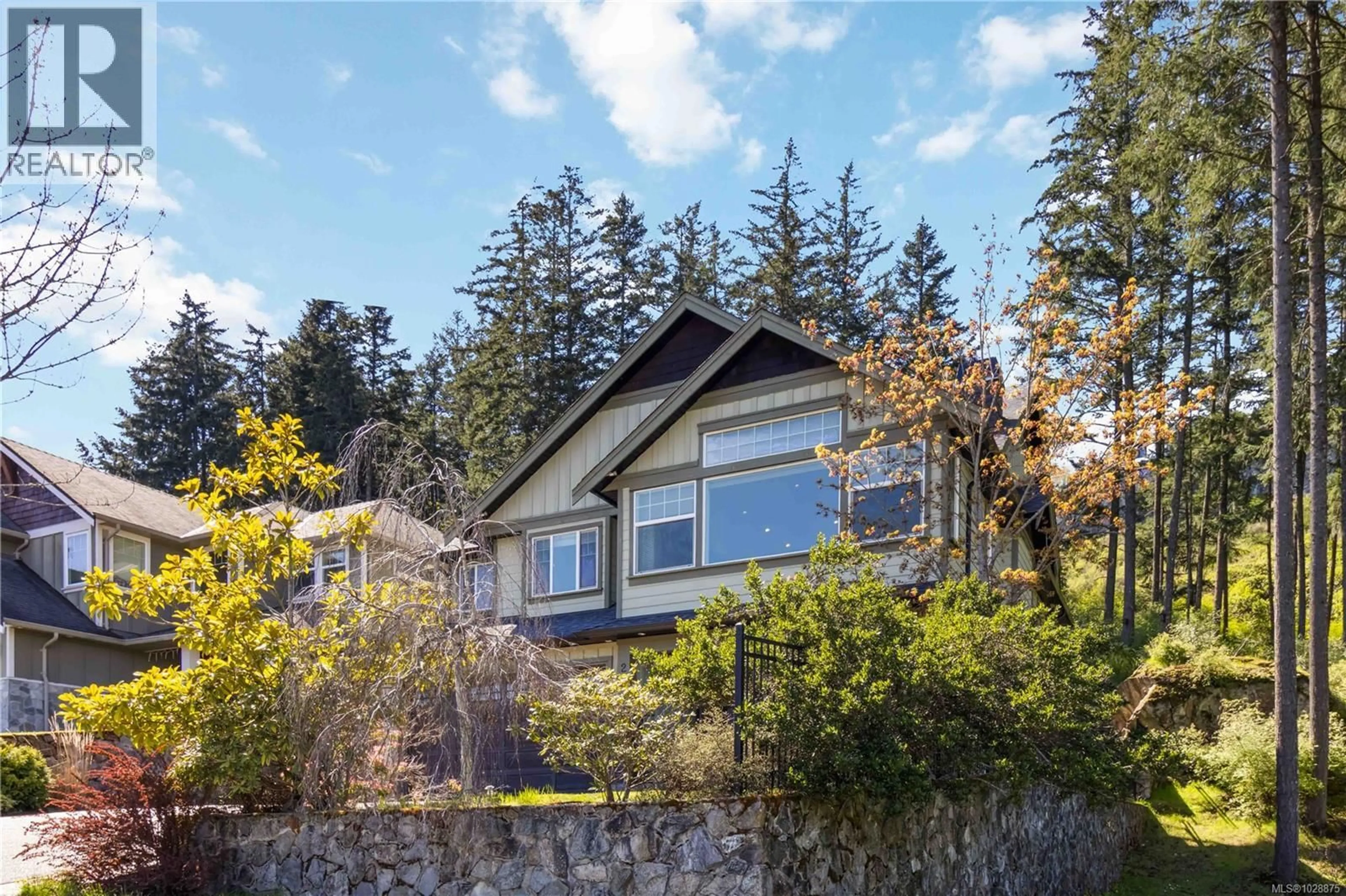 Home with vinyl exterior material, water/lake/river/ocean view for 2200 PLAYERS DRIVE, Langford British Columbia V9B0L2