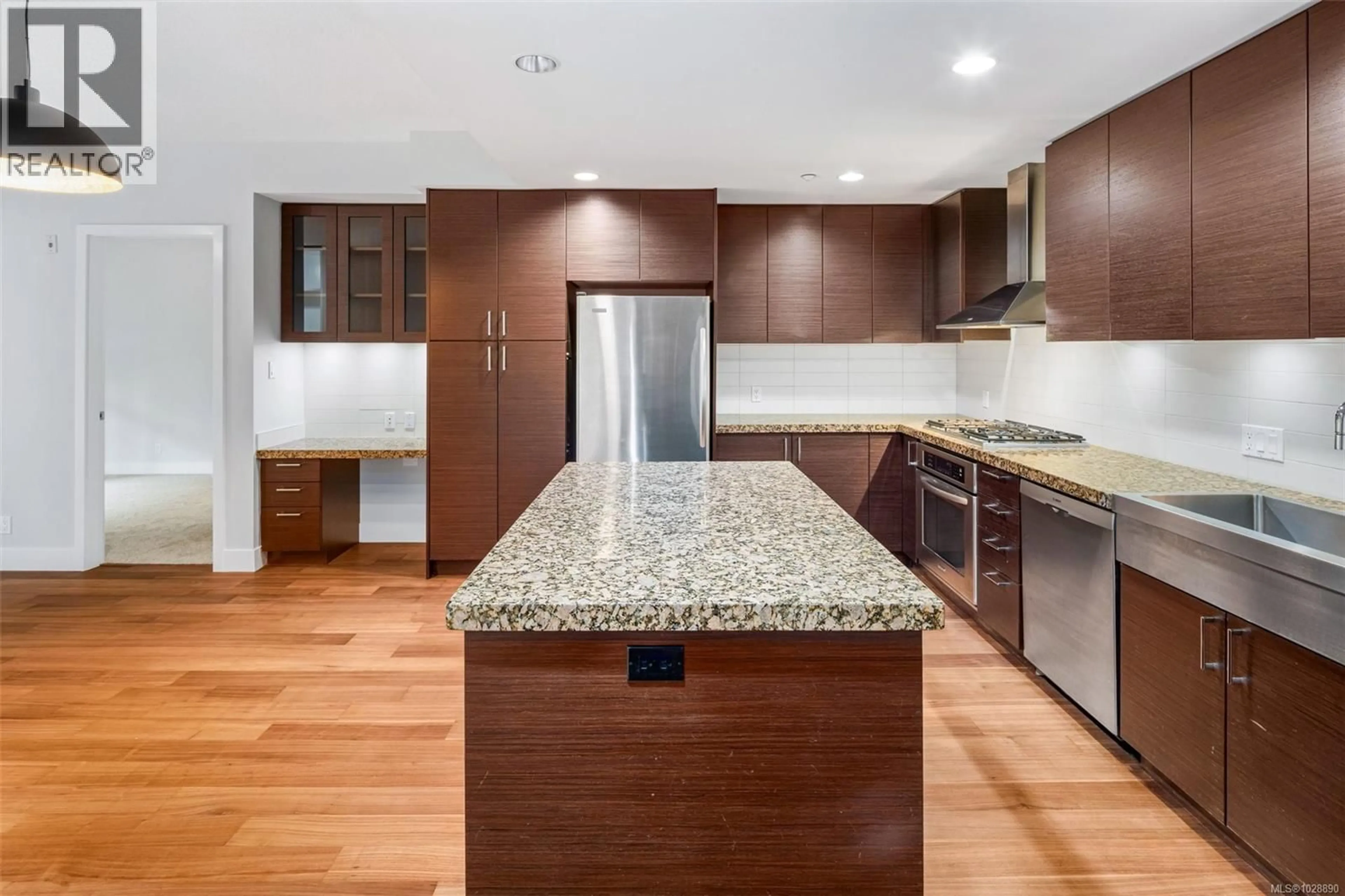Open concept kitchen, ceramic/tile floor for 113 - 1400 LYNBURNE PLACE, Langford British Columbia V9B0A4