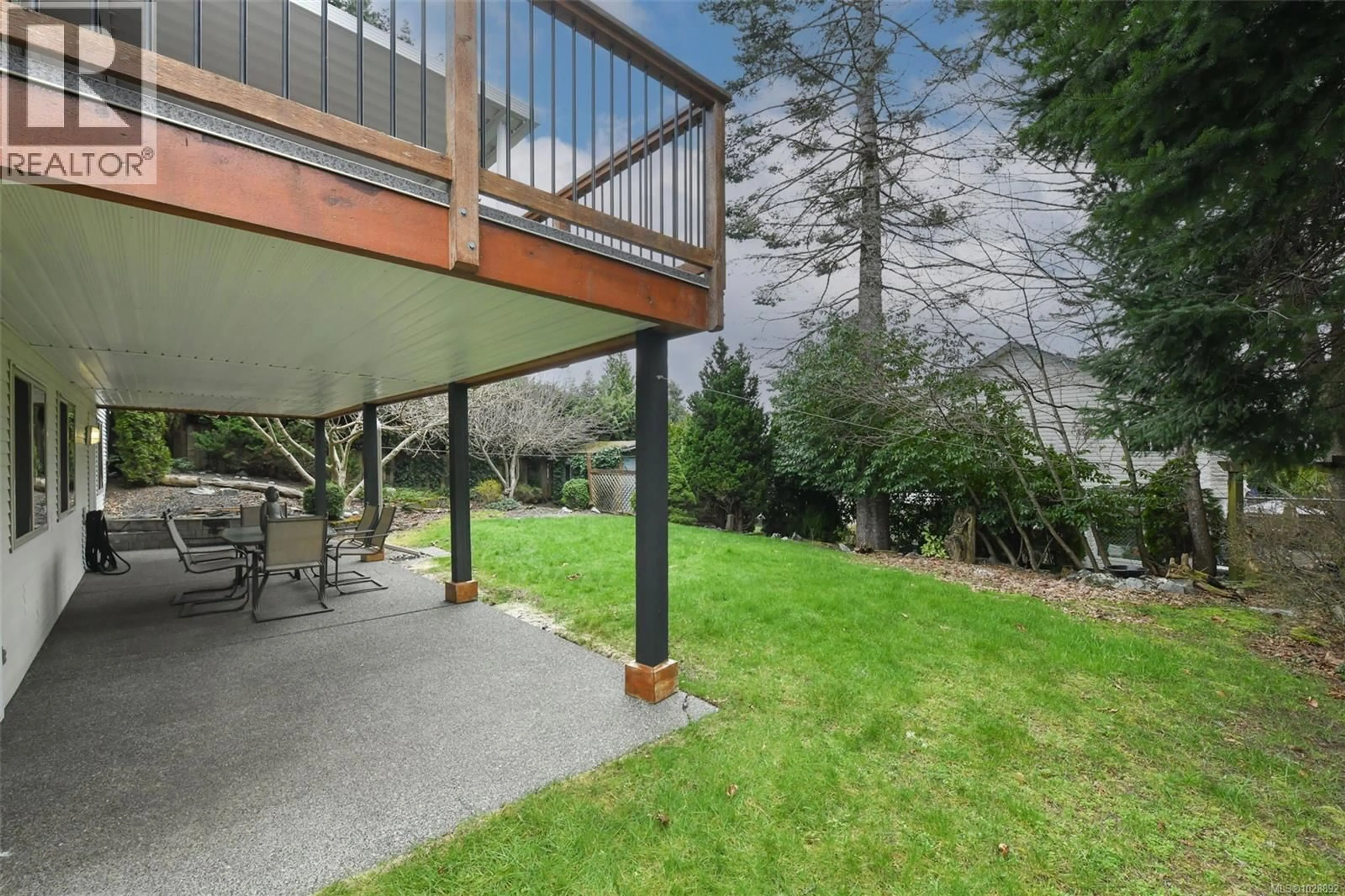 Patio, water/lake/river/ocean view for 2445 VALLEY VIEW DRIVE, Courtenay British Columbia V9N8S5