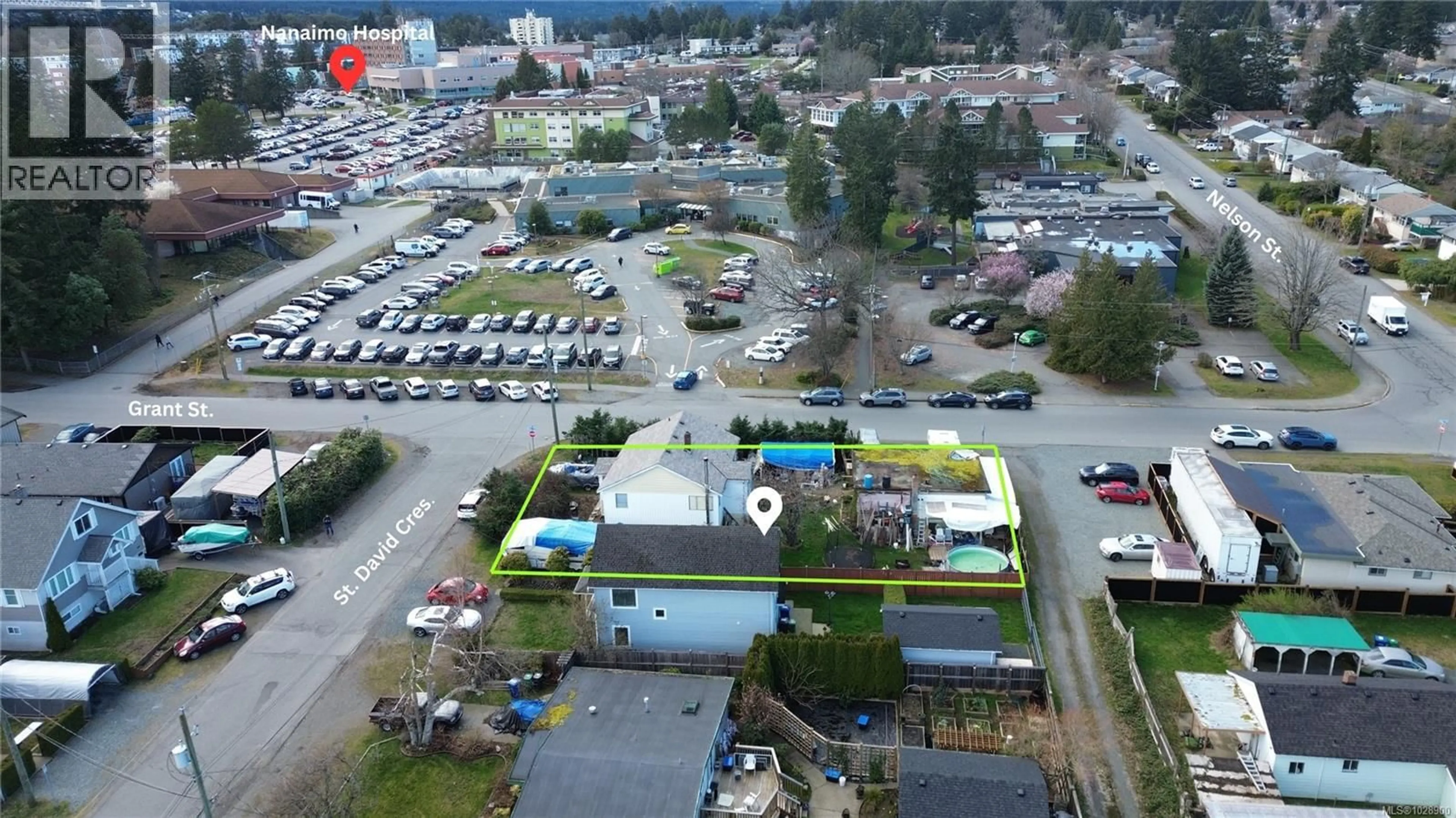 A pic from outside/outdoor area/front of a property/back of a property/a pic from drone, unknown for 1092 ST. DAVID CRESCENT, Nanaimo British Columbia V9S2J2