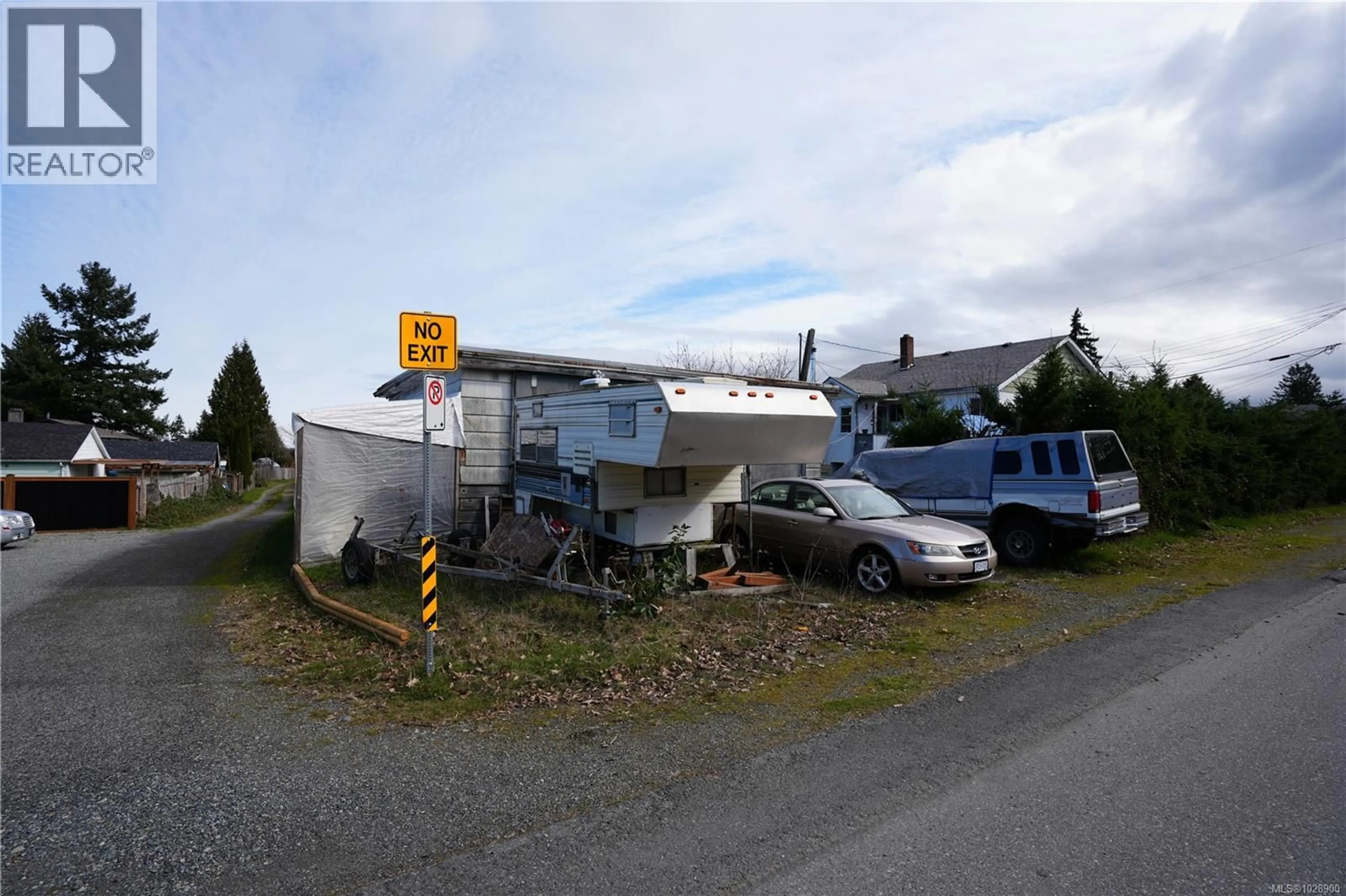 Parking for 1092 ST. DAVID CRESCENT, Nanaimo British Columbia V9S2J2