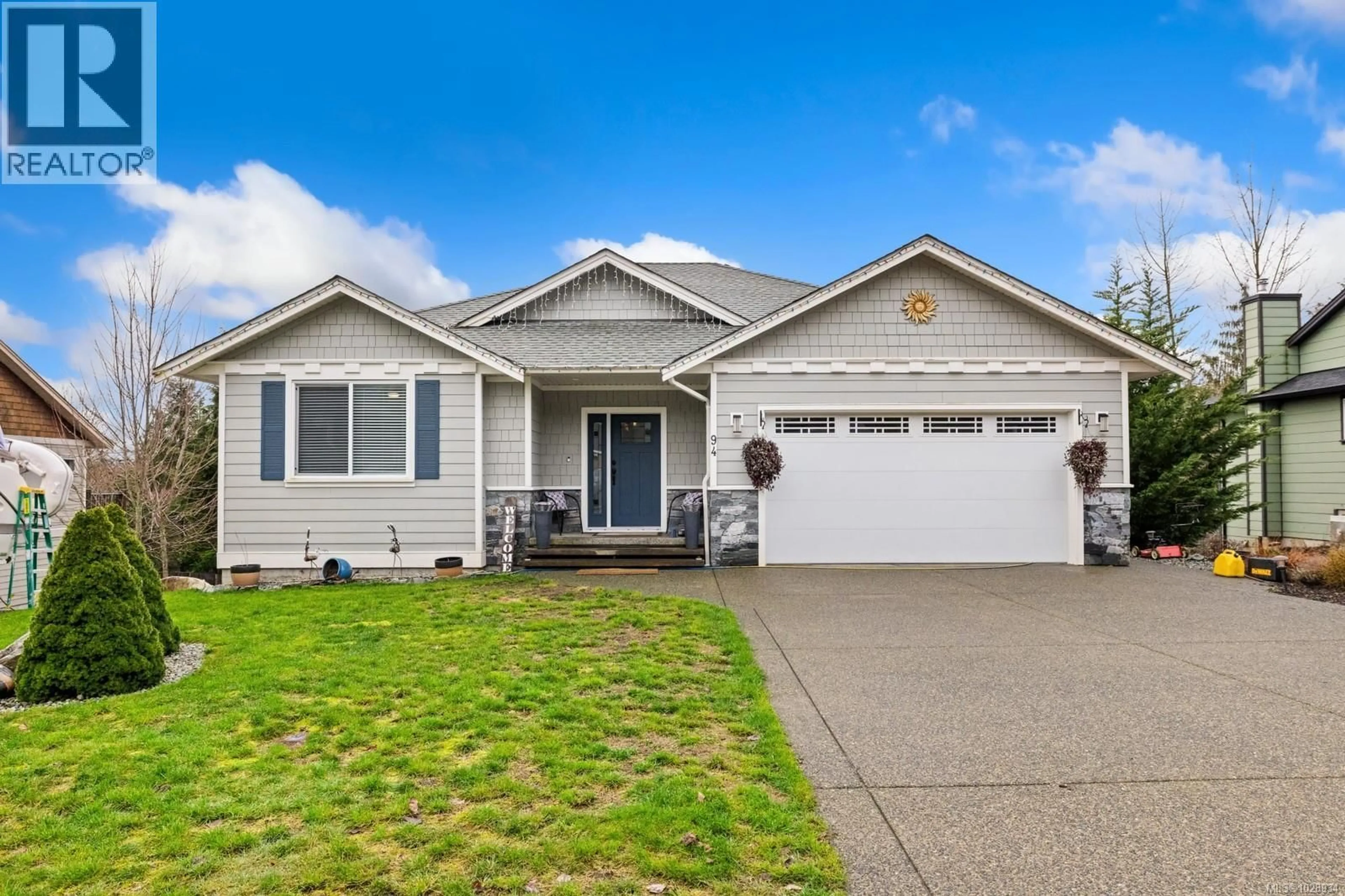 Home with vinyl exterior material, street for 94 BEECH CRESCENT, Lake Cowichan British Columbia V0R2G1
