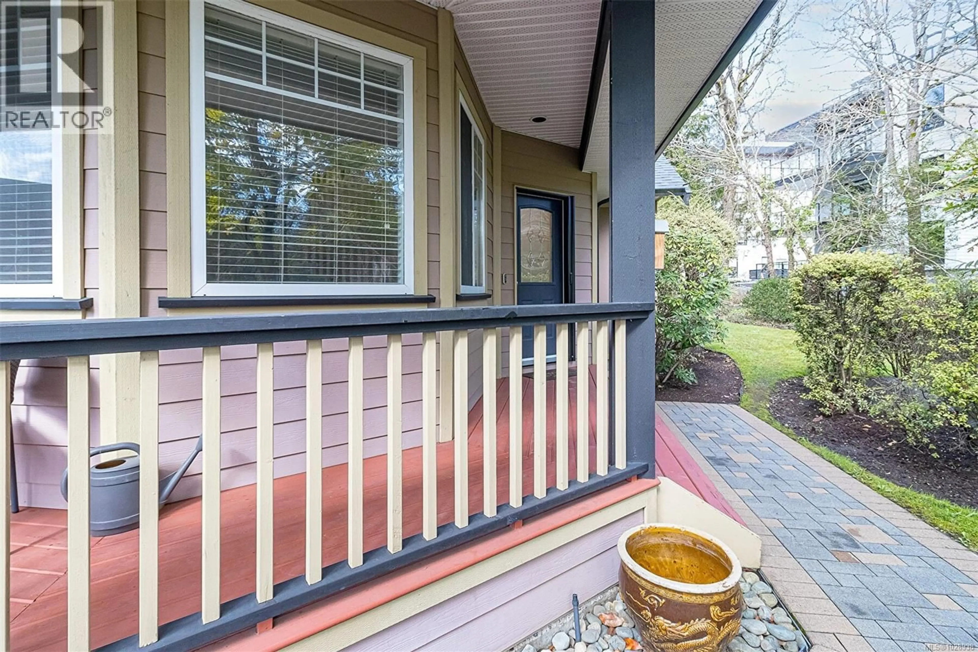 Home with vinyl exterior material, street for 4 - 15 HELMCKEN ROAD, View Royal British Columbia V8Z7Z7