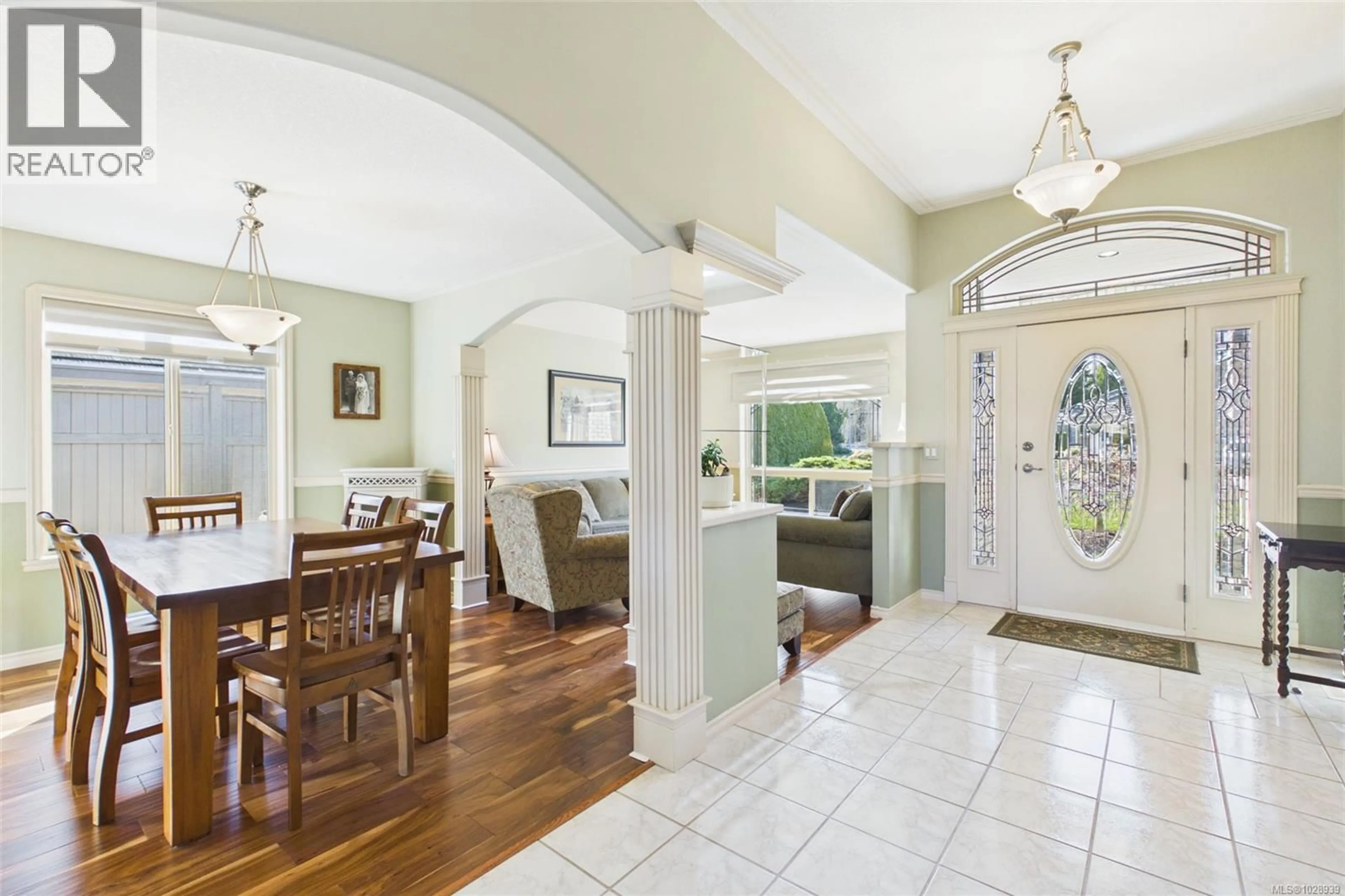 Dining room, ceramic/tile floor for 791 CHARTWEST COURT, Qualicum Beach British Columbia V9K2P9