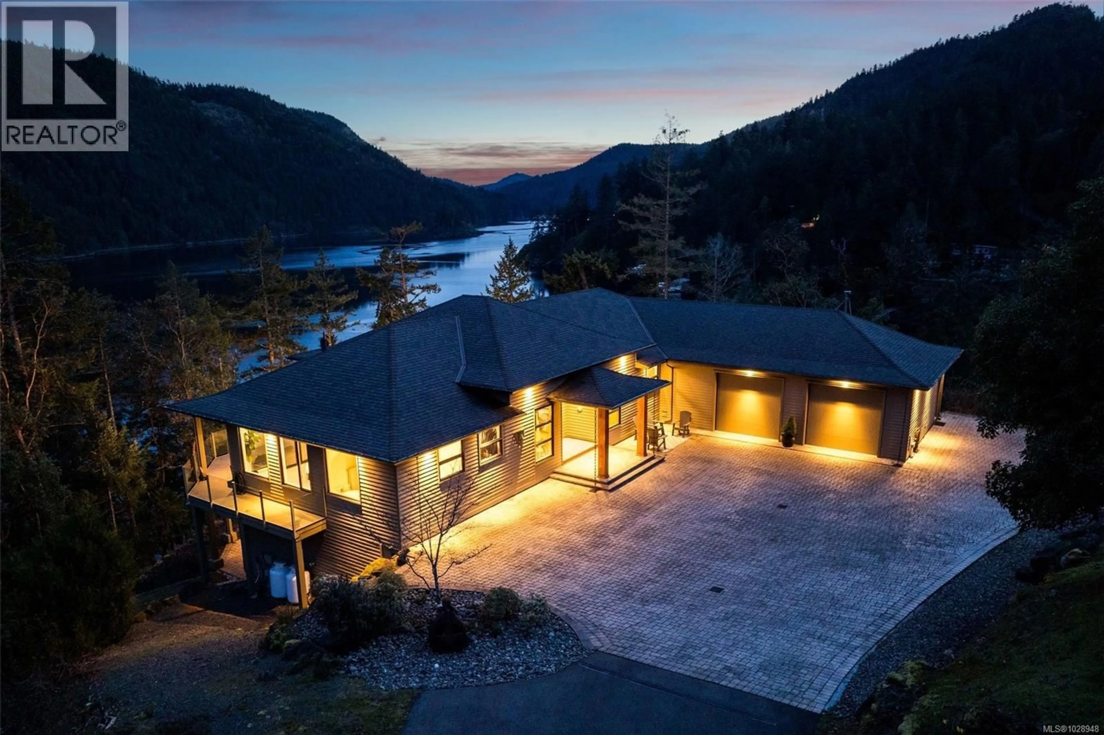 A pic from outside/outdoor area/front of a property/back of a property/a pic from drone, water/lake/river/ocean view for 1081 ASPEN ROAD, Malahat British Columbia V0R2L0