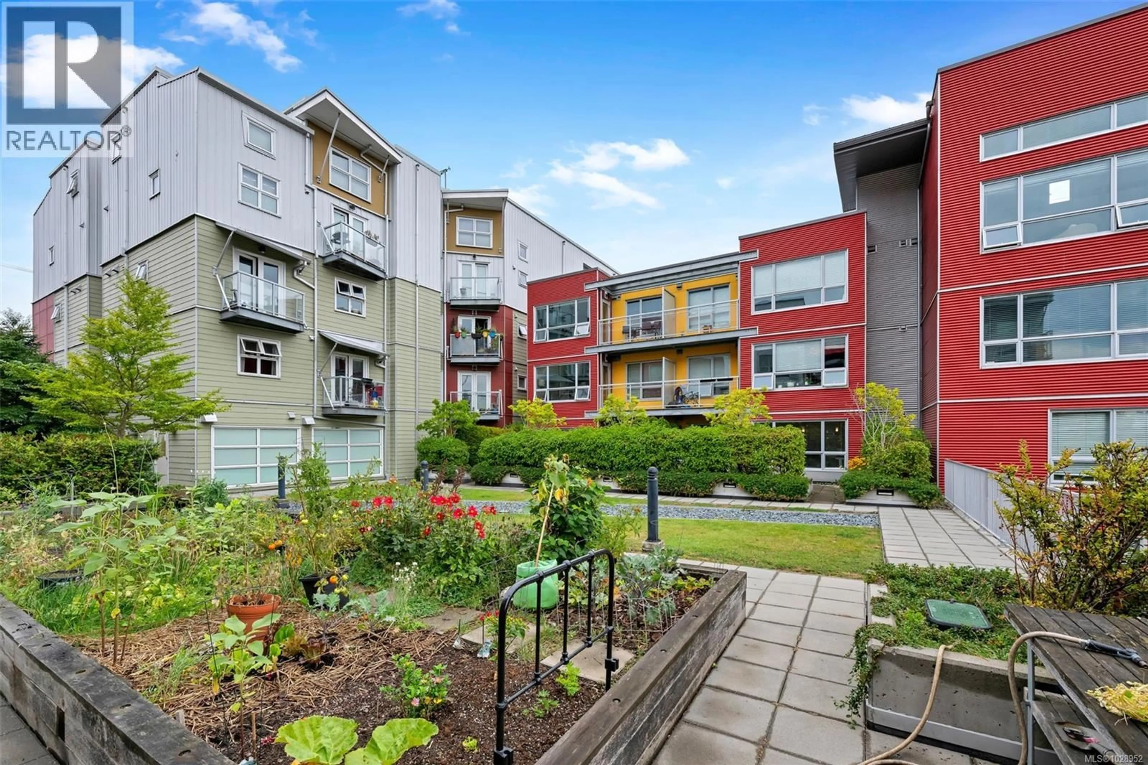 Patio, street for 204 - 787 TYEE ROAD, Victoria British Columbia V9A7R5