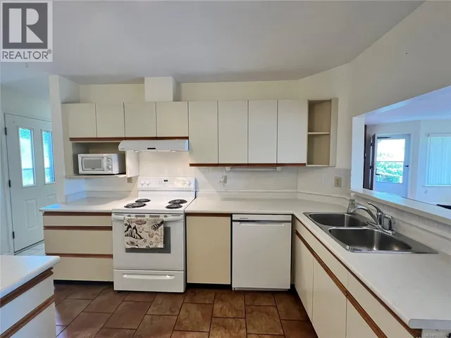 3 - 130 CORBETT ROAD, Salt Spring 4