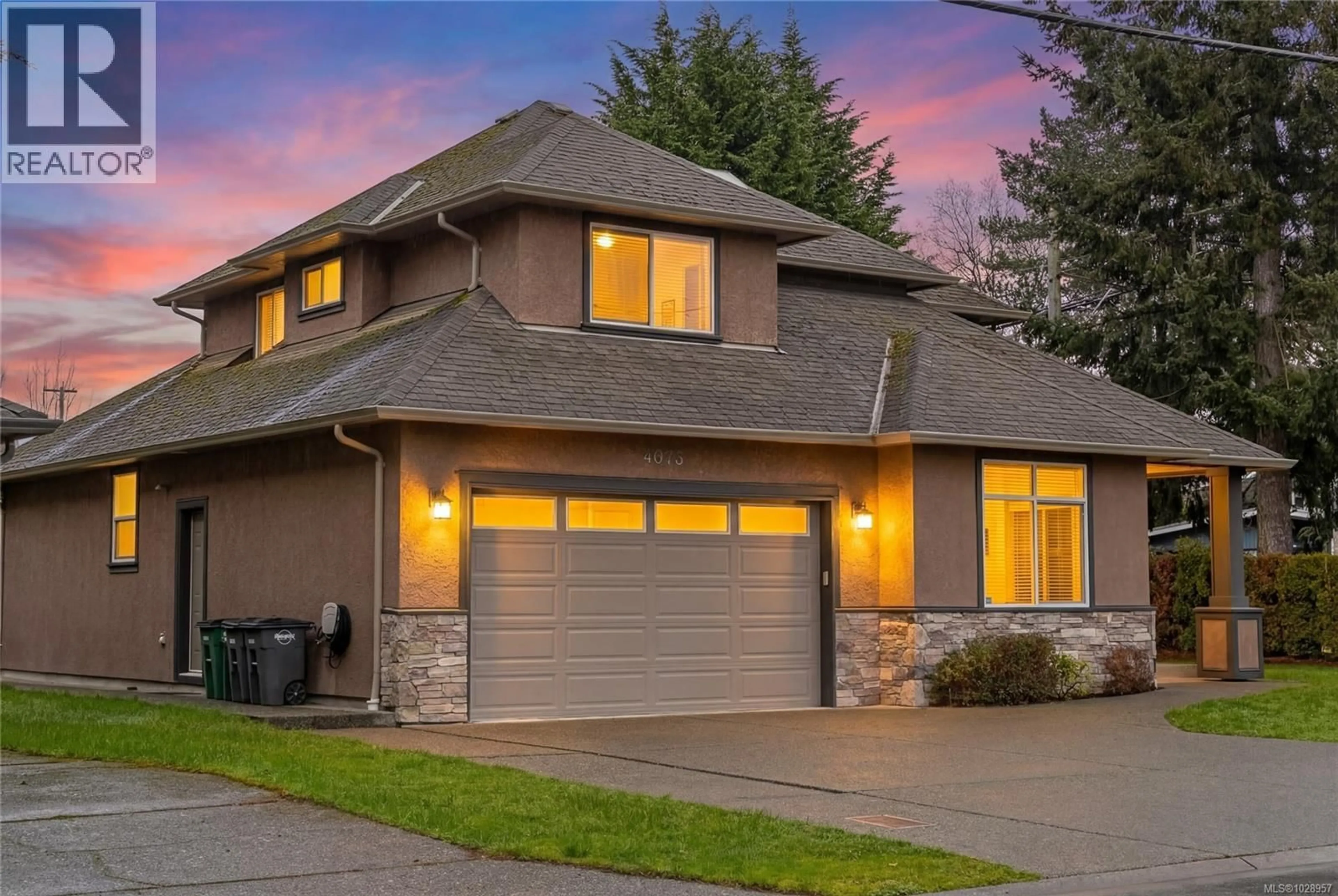 Home with brick exterior material, street for 4073 LONGVIEW DRIVE, Saanich British Columbia V8N2K6