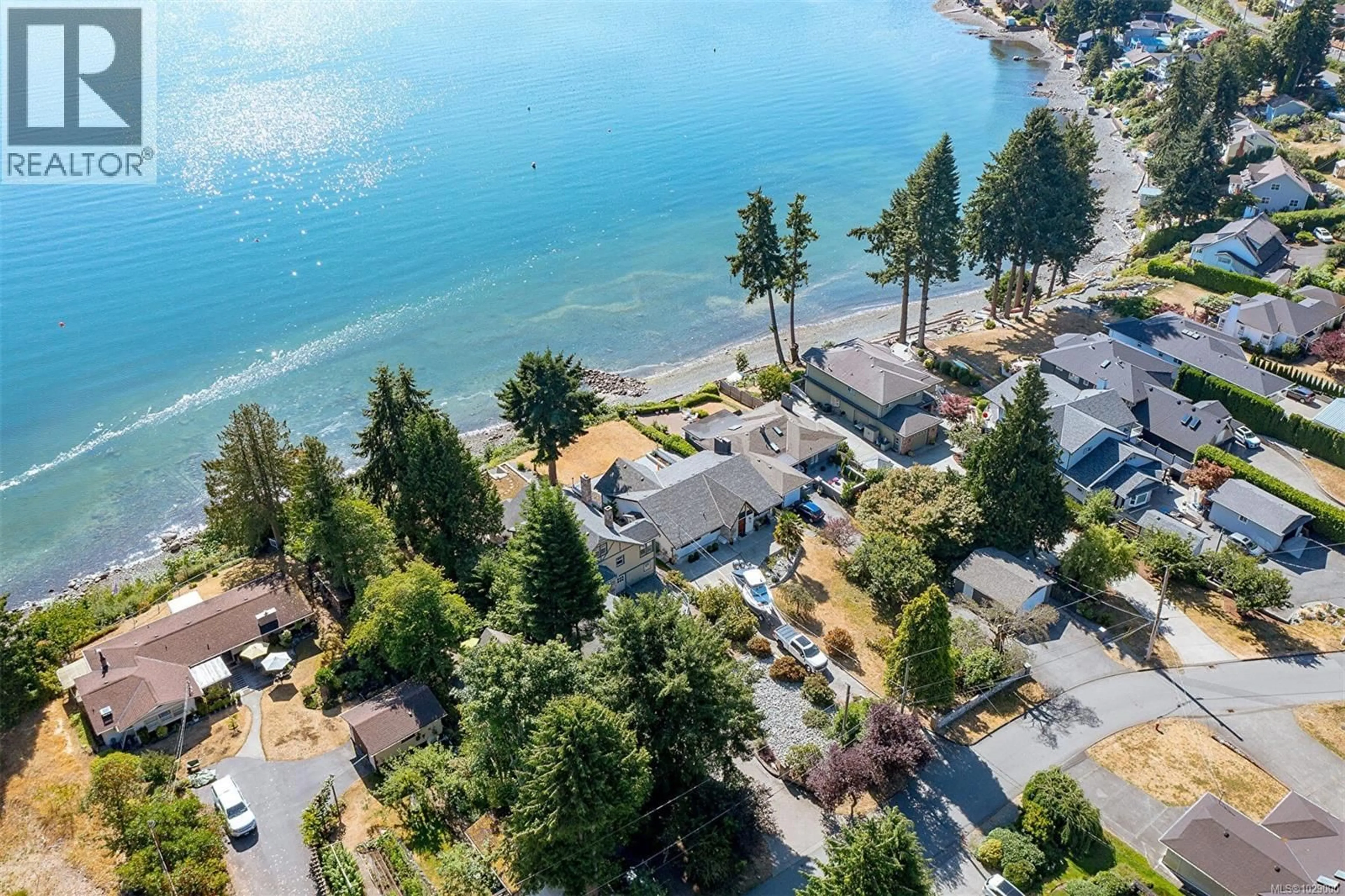 A pic from outside/outdoor area/front of a property/back of a property/a pic from drone, water/lake/river/ocean view for 297 GILL ROAD, Ladysmith British Columbia V9G1X9