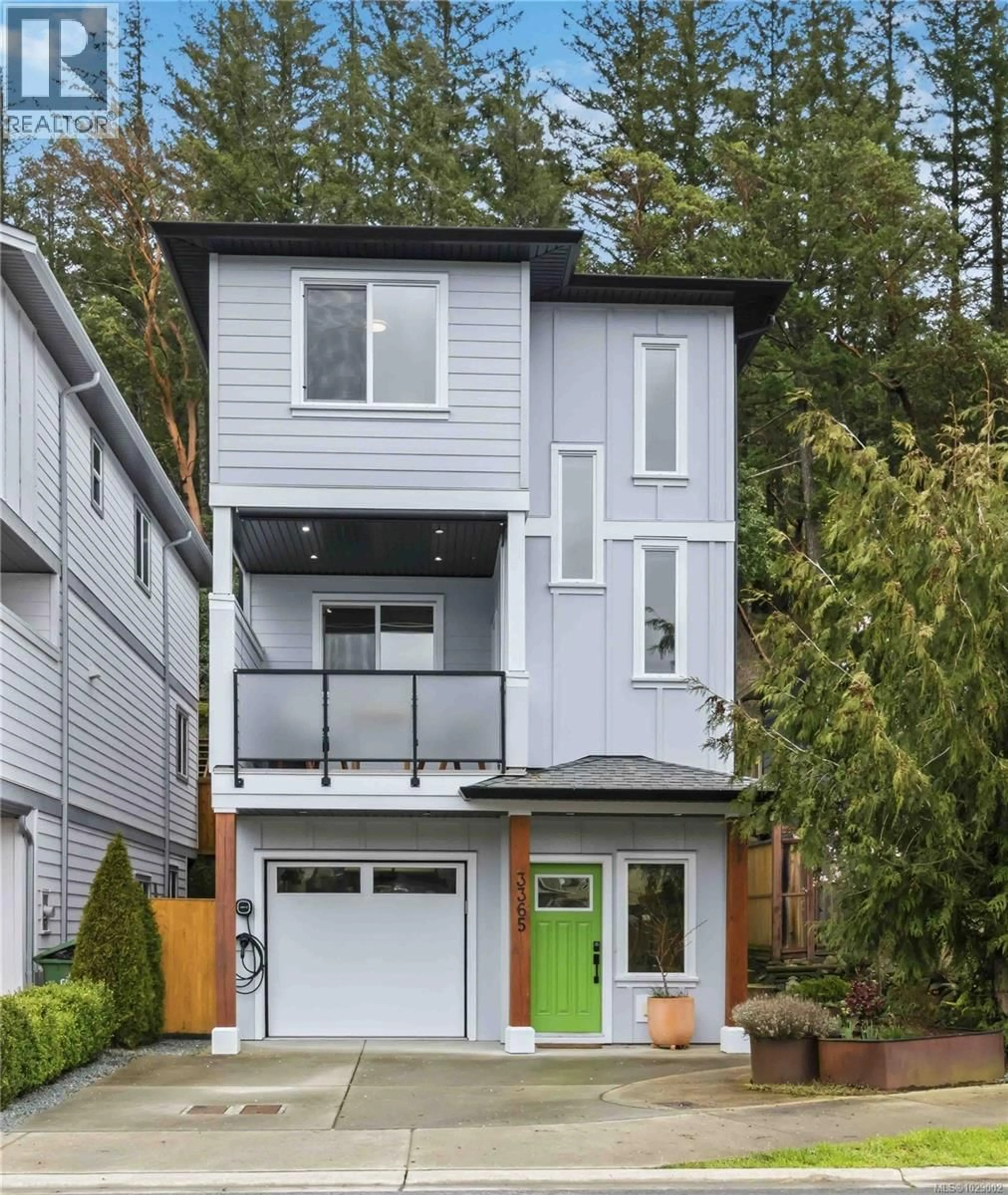 Home with vinyl exterior material, street for 3365 SANDERLING WAY, Langford British Columbia V9C0B4