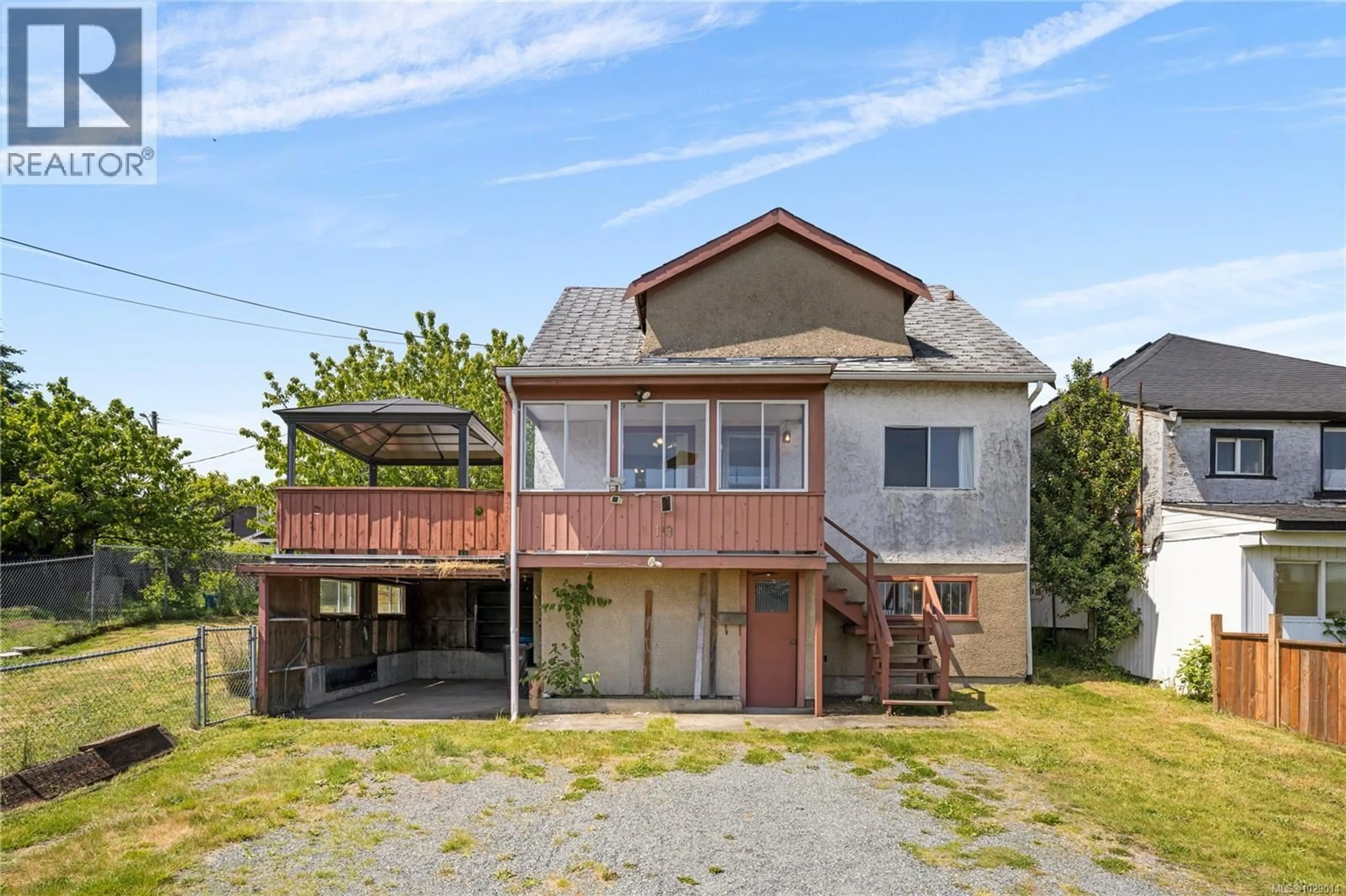 A pic from outside/outdoor area/front of a property/back of a property/a pic from drone, water/lake/river/ocean view for 19 VIEW STREET, Nanaimo British Columbia V9R4N3