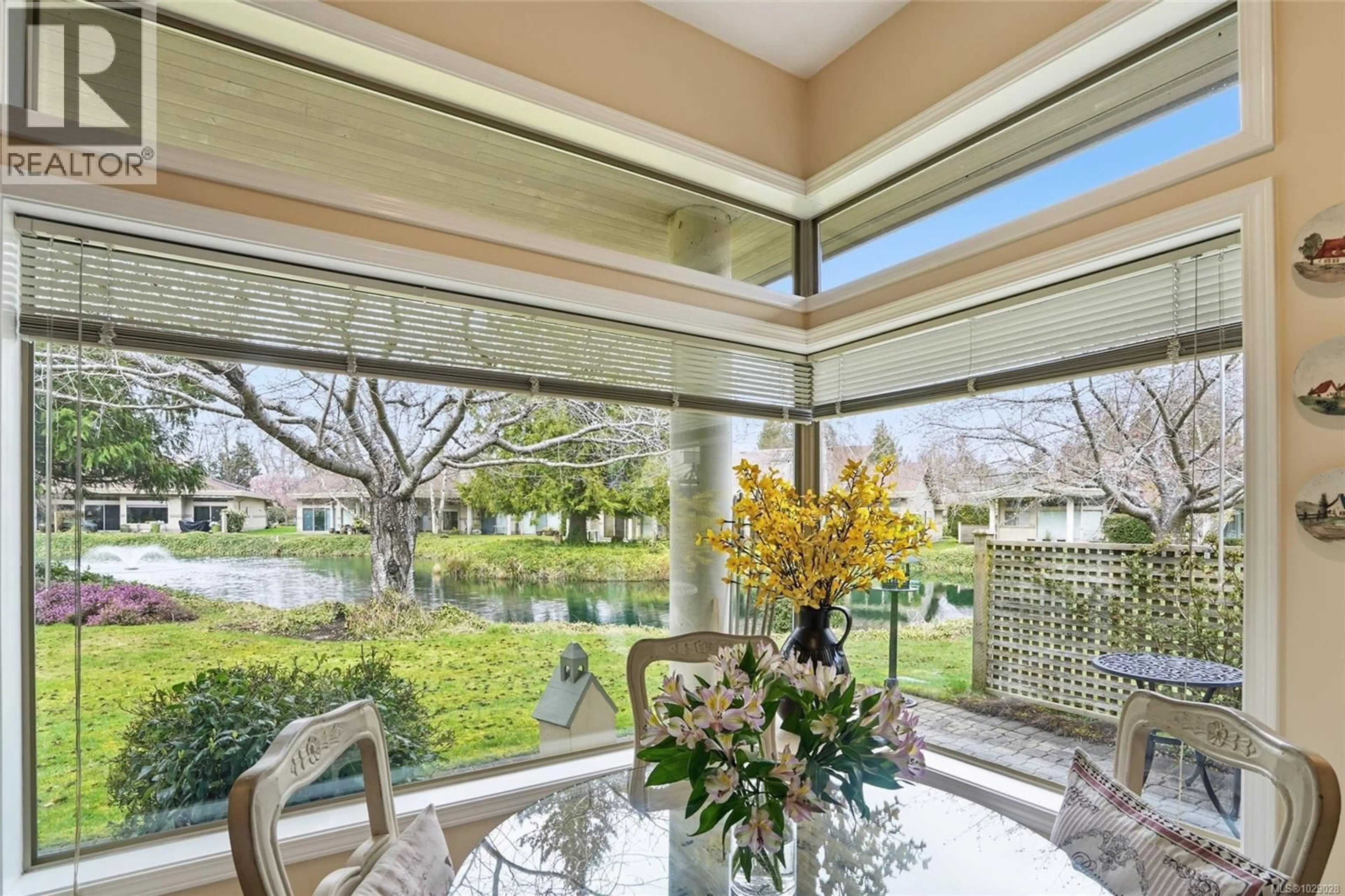 Unknown for 817 LAKES BOULEVARD, French Creek British Columbia V9P2P8