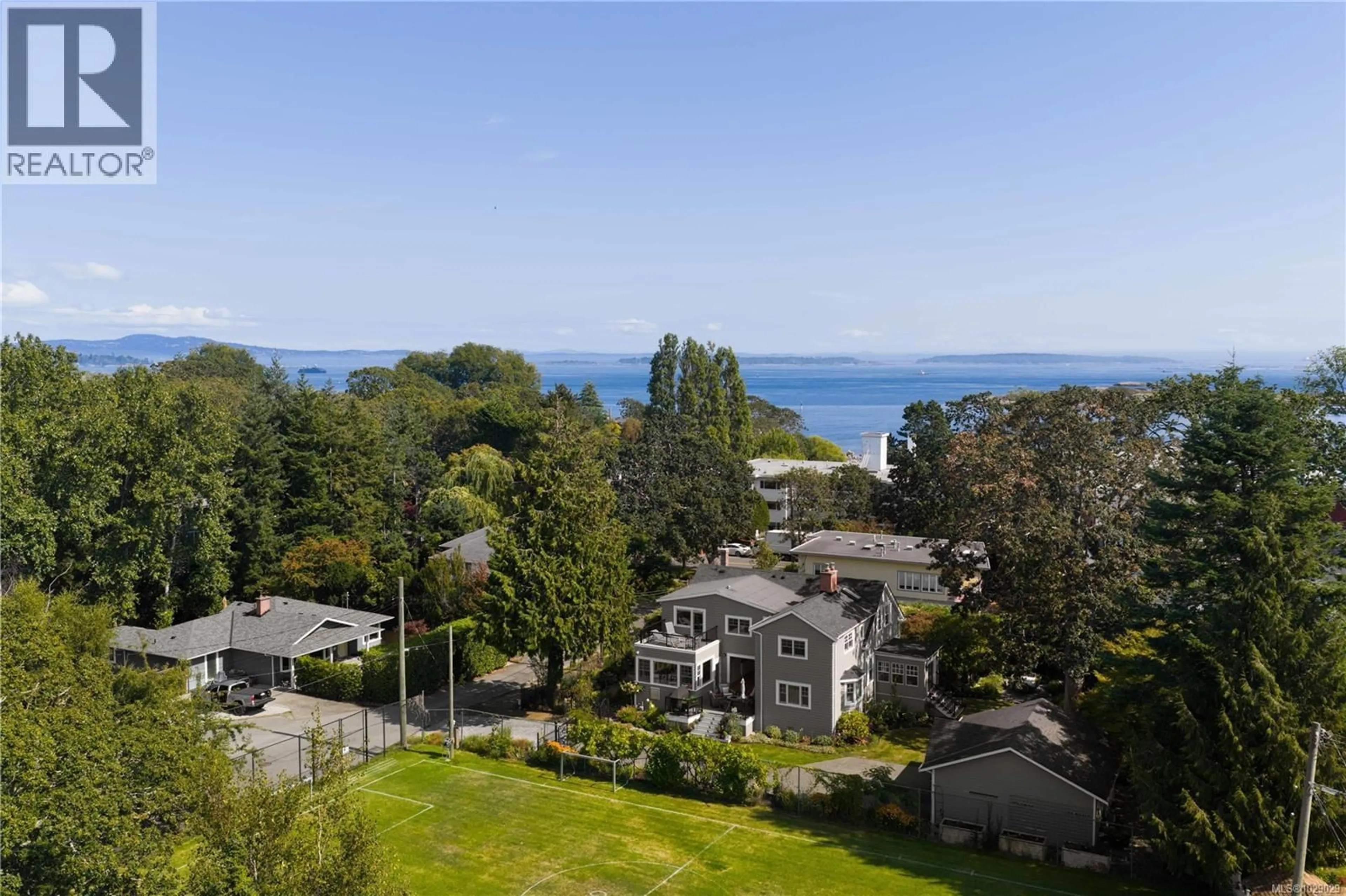 A pic from outside/outdoor area/front of a property/back of a property/a pic from drone, water/lake/river/ocean view for 2655 SHADY LANE, Oak Bay British Columbia V8R6T6