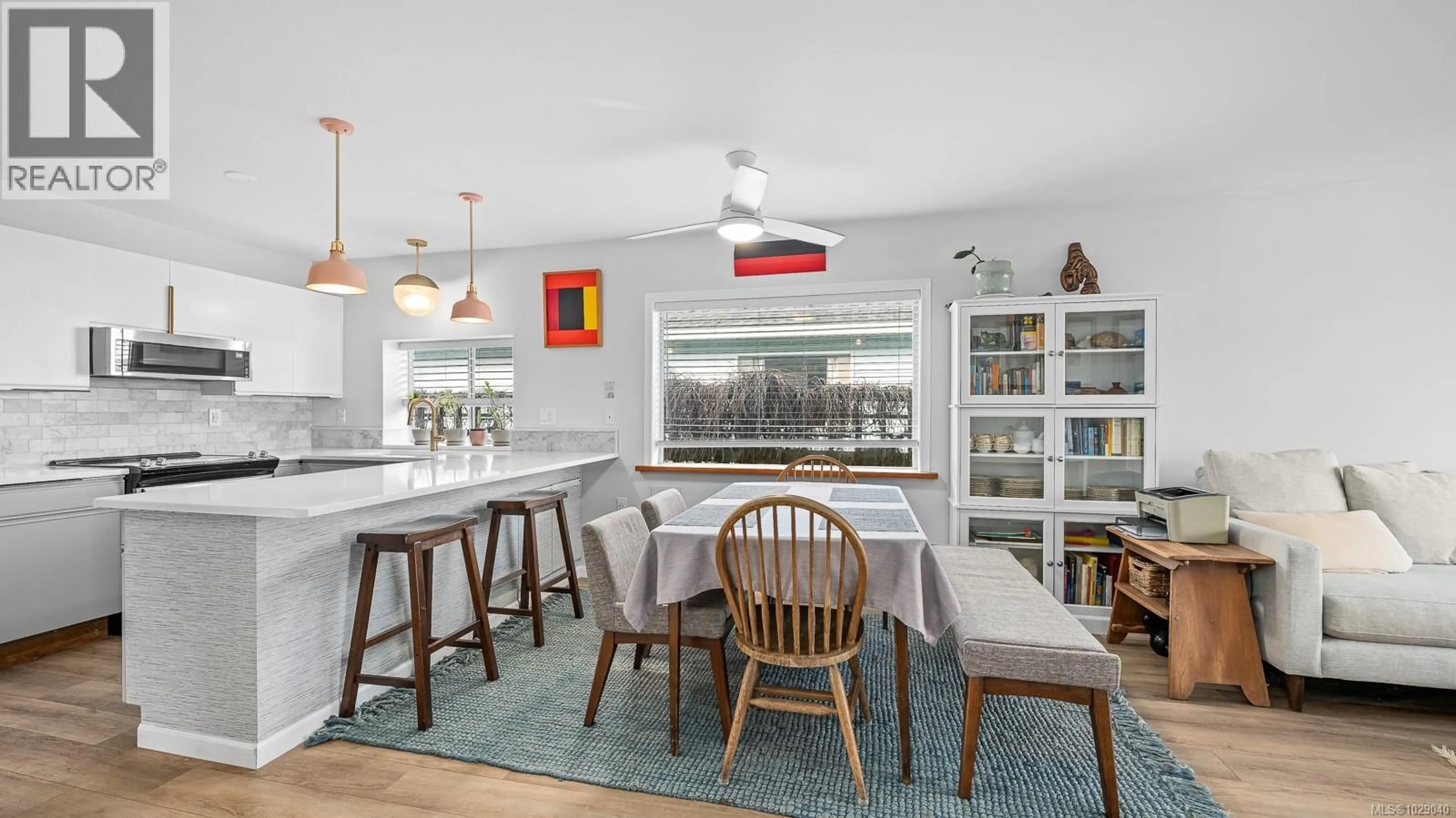 Open concept kitchen, unknown for 660 25TH STREET, Courtenay British Columbia V9N8J3