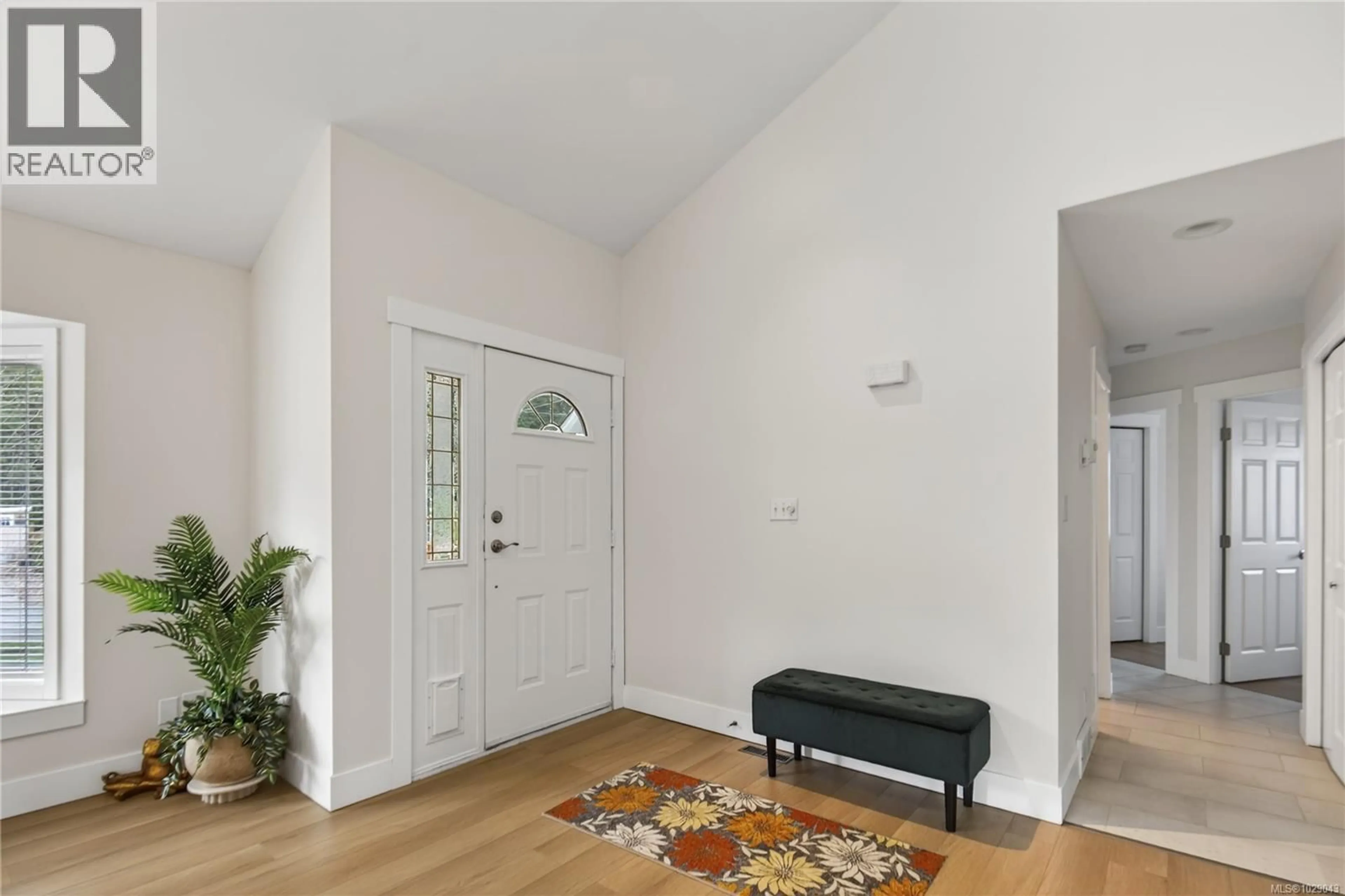 Indoor entryway for 881 THERRES CRESCENT, Ladysmith British Columbia V9G1N5