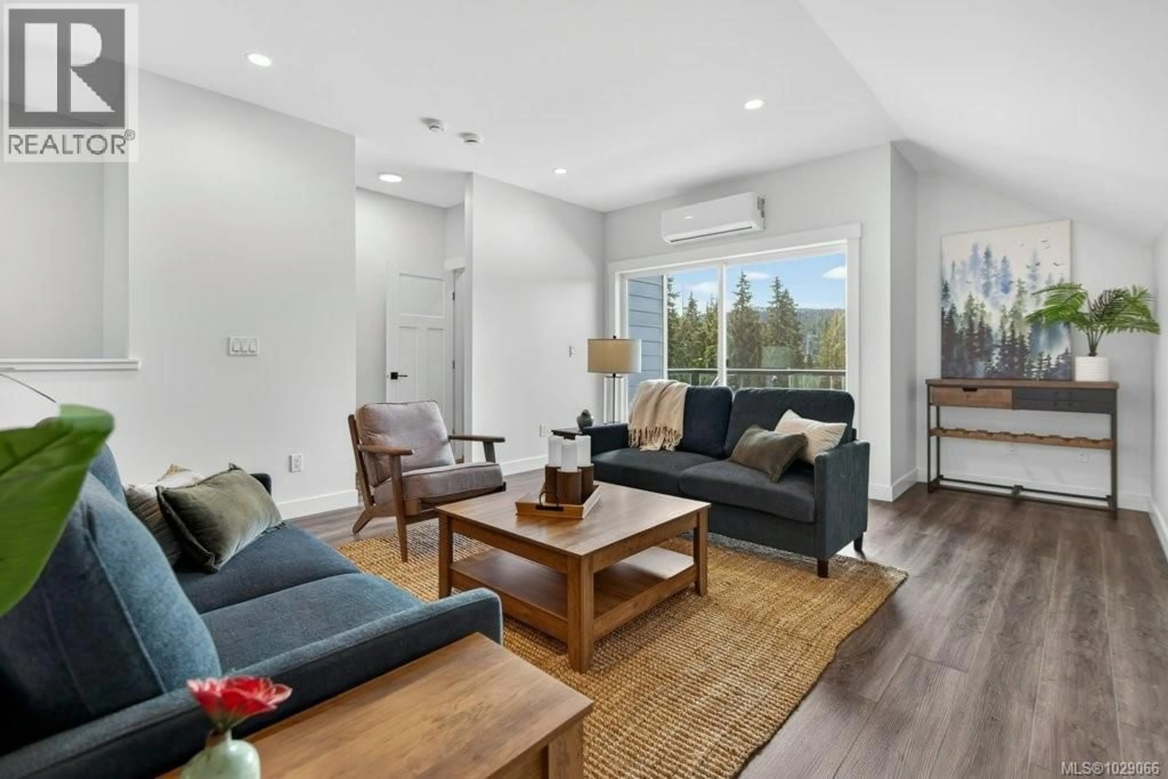 Living room with furniture, unknown for A - 1328 NORDIC DRIVE, Courtenay British Columbia V9J1L0