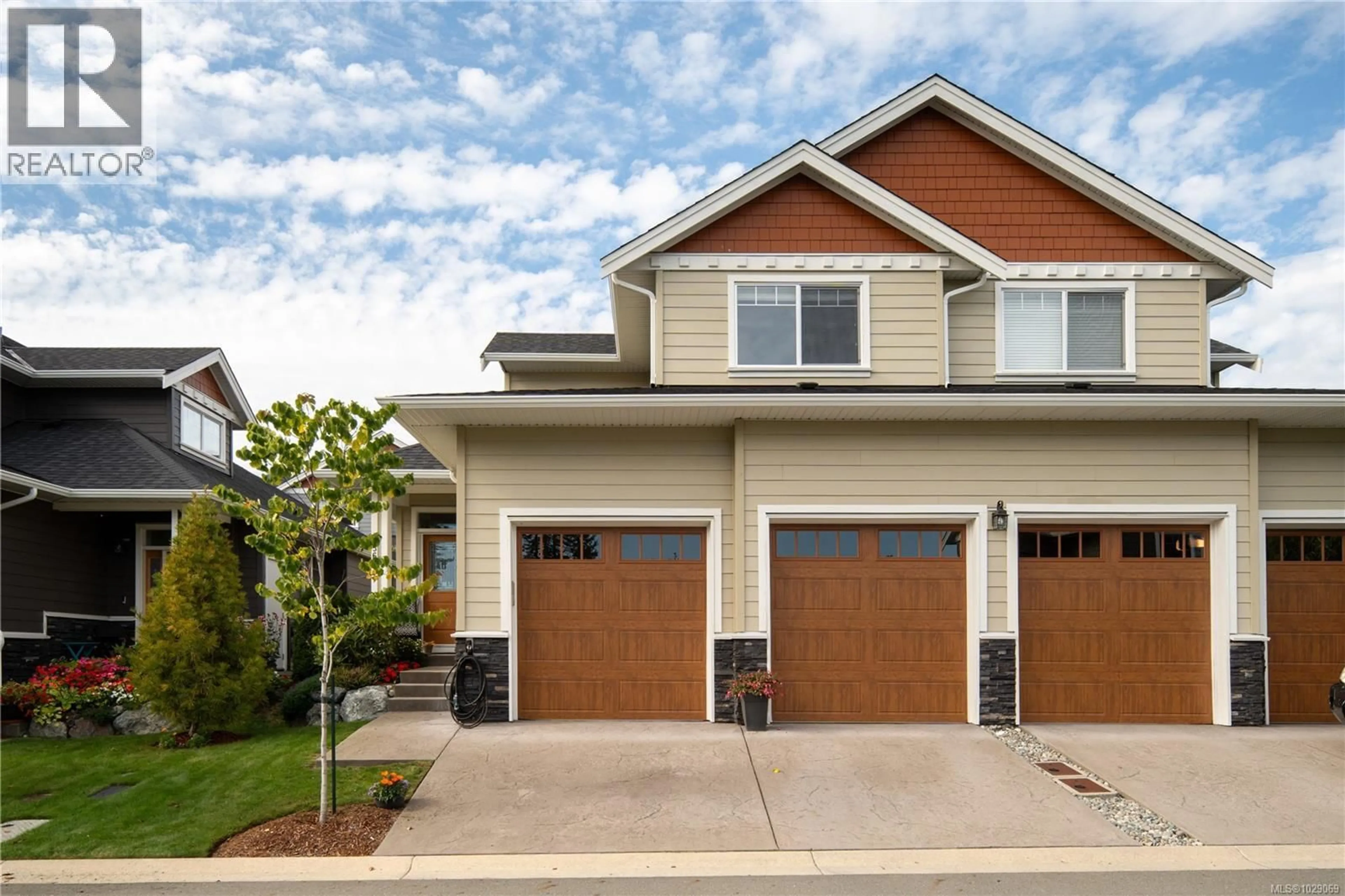 Home with vinyl exterior material, street for 256 - 6995 NORDIN ROAD, Sooke British Columbia V9Z1L4