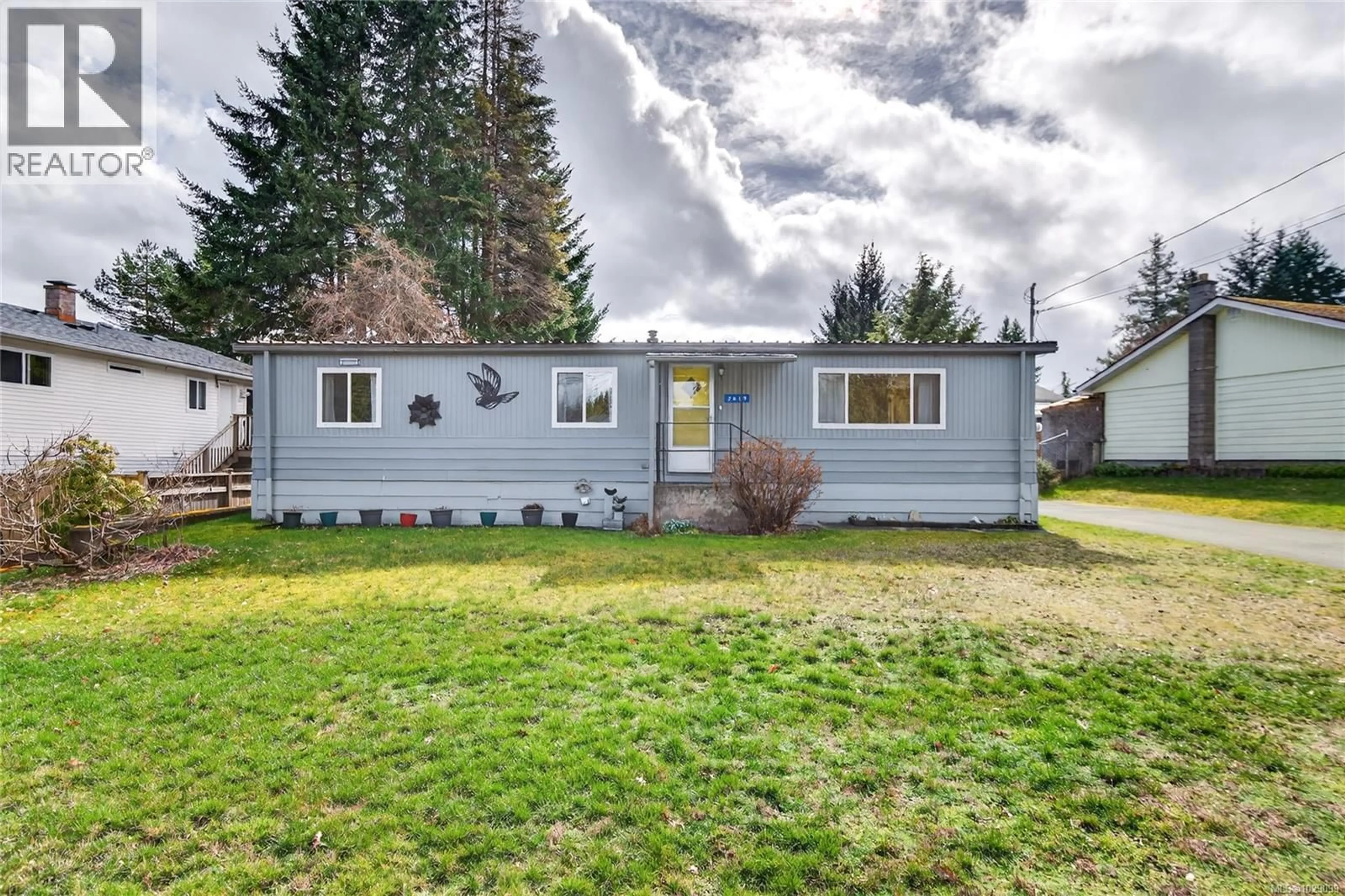 Home with vinyl exterior material, street for 2619 ULVERSTON AVENUE, Cumberland British Columbia V0R1S0