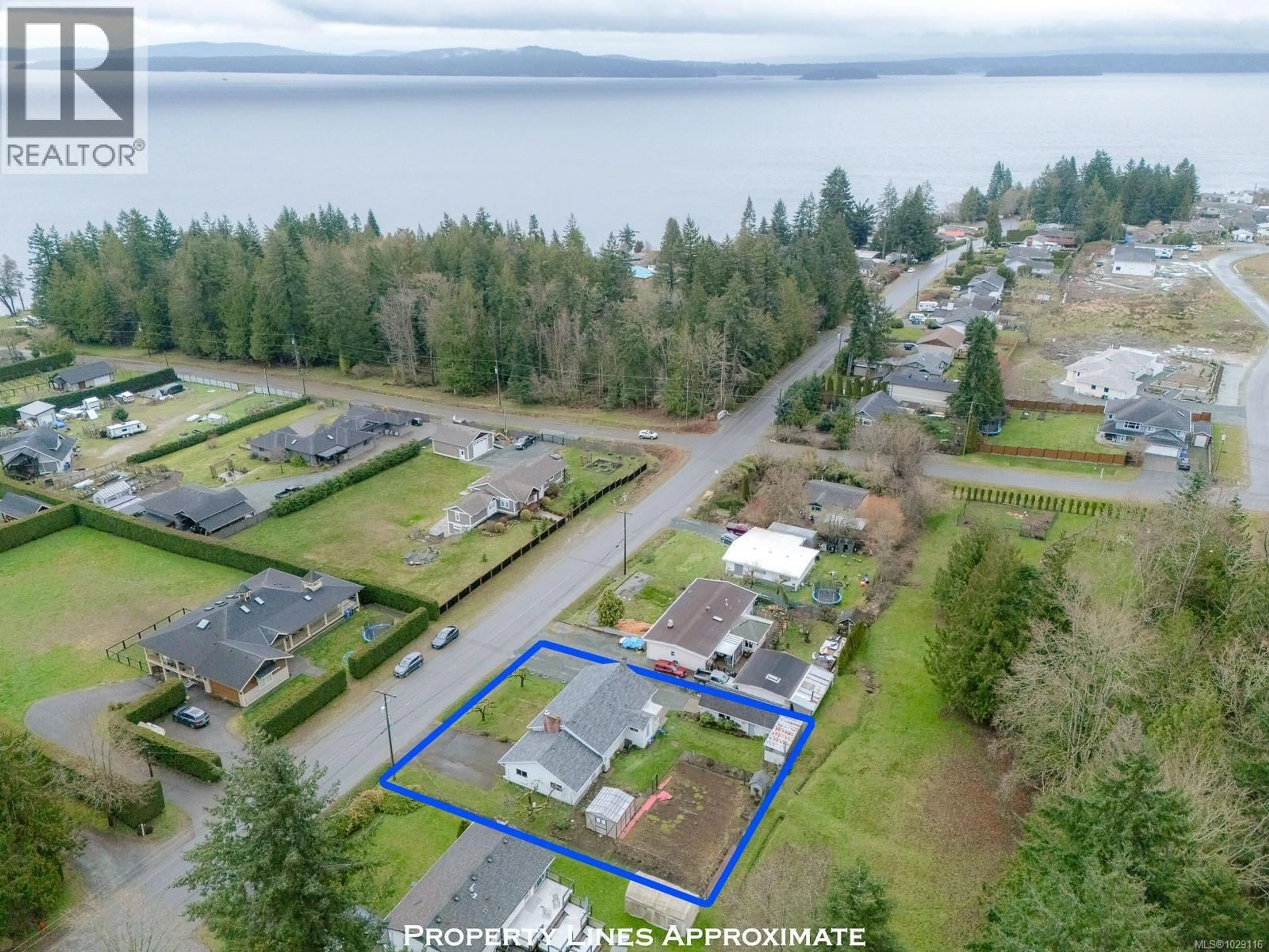 A pic from outside/outdoor area/front of a property/back of a property/a pic from drone, water/lake/river/ocean view for 3820 SOUTH OYSTER SCHOOL ROAD, Saltair British Columbia V9G1Z5