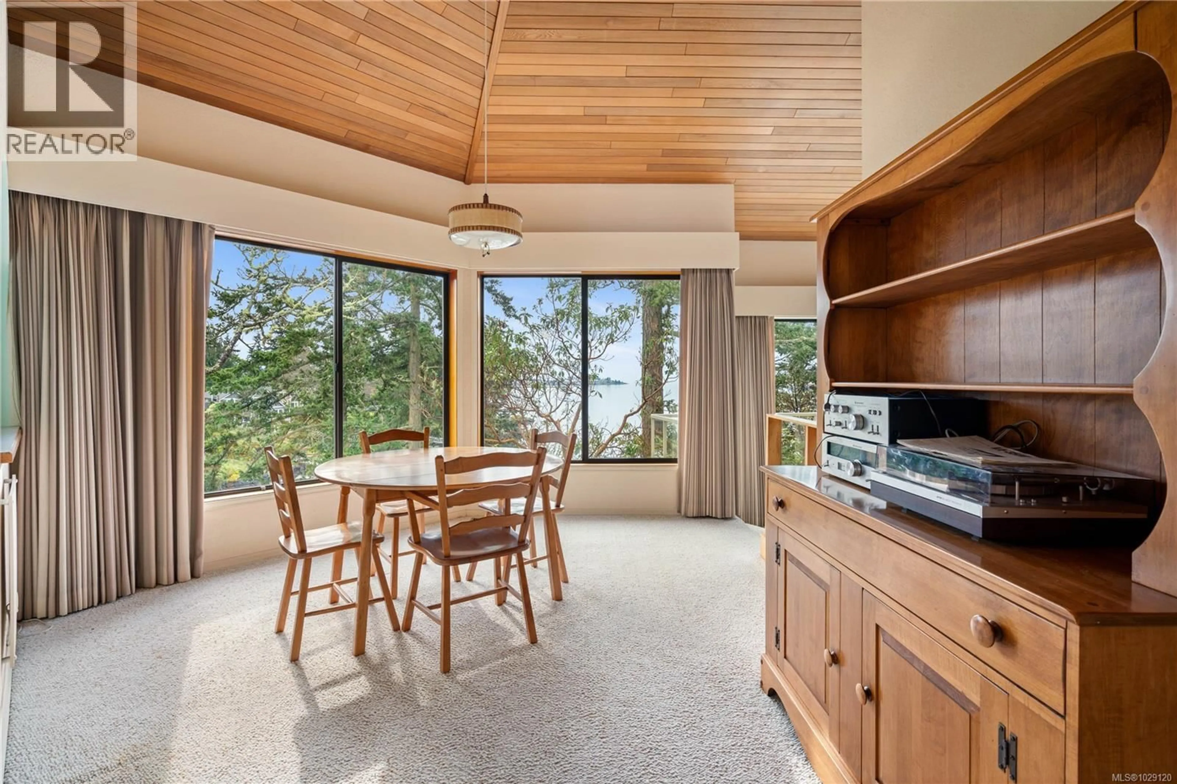 Unknown for 312 BESSBOROUGH AVENUE, View Royal British Columbia V9B1T7