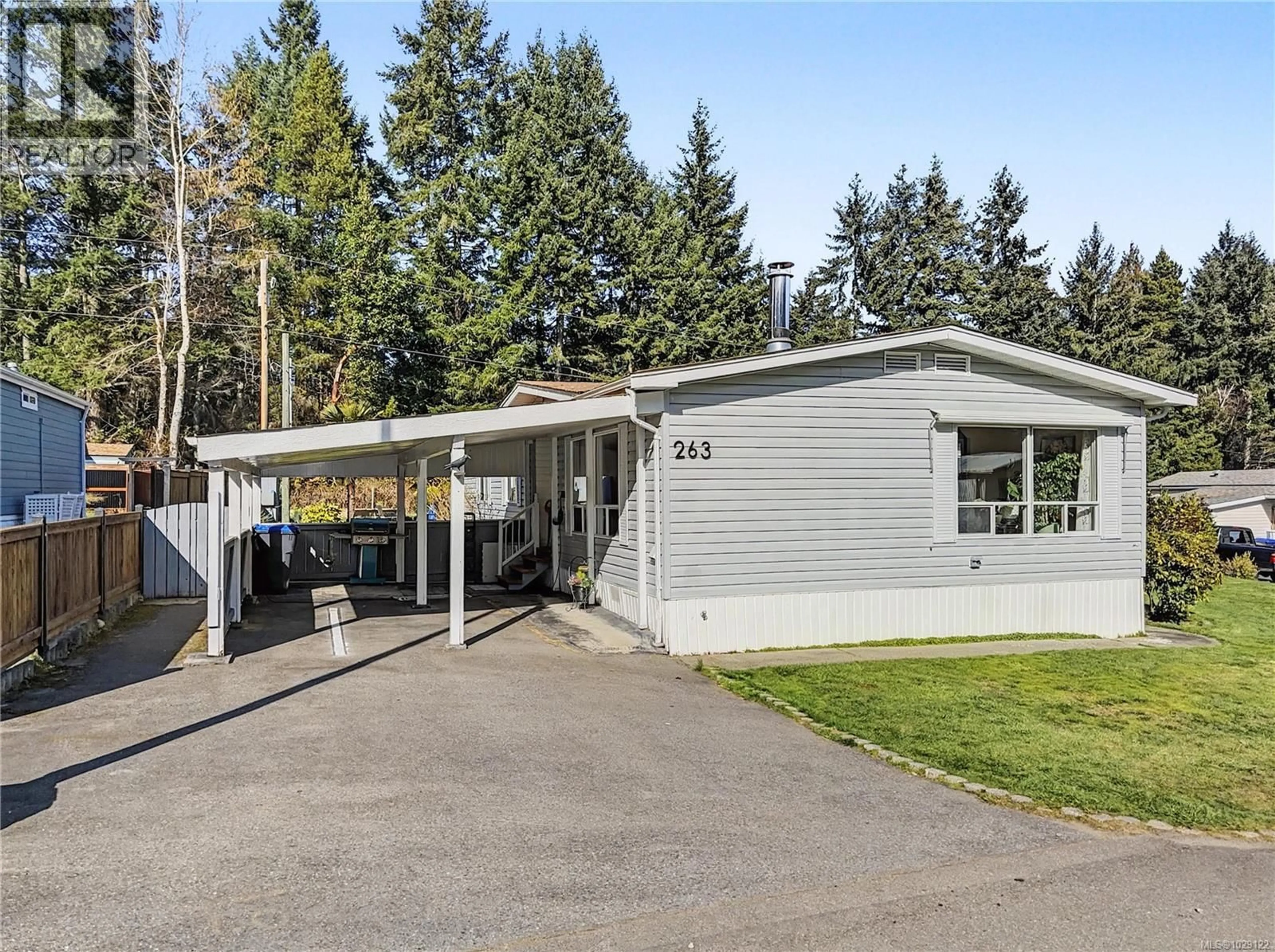 Home with vinyl exterior material, street for 263 - 2465 APOLLO DRIVE, Nanoose Bay British Columbia V9P9K2