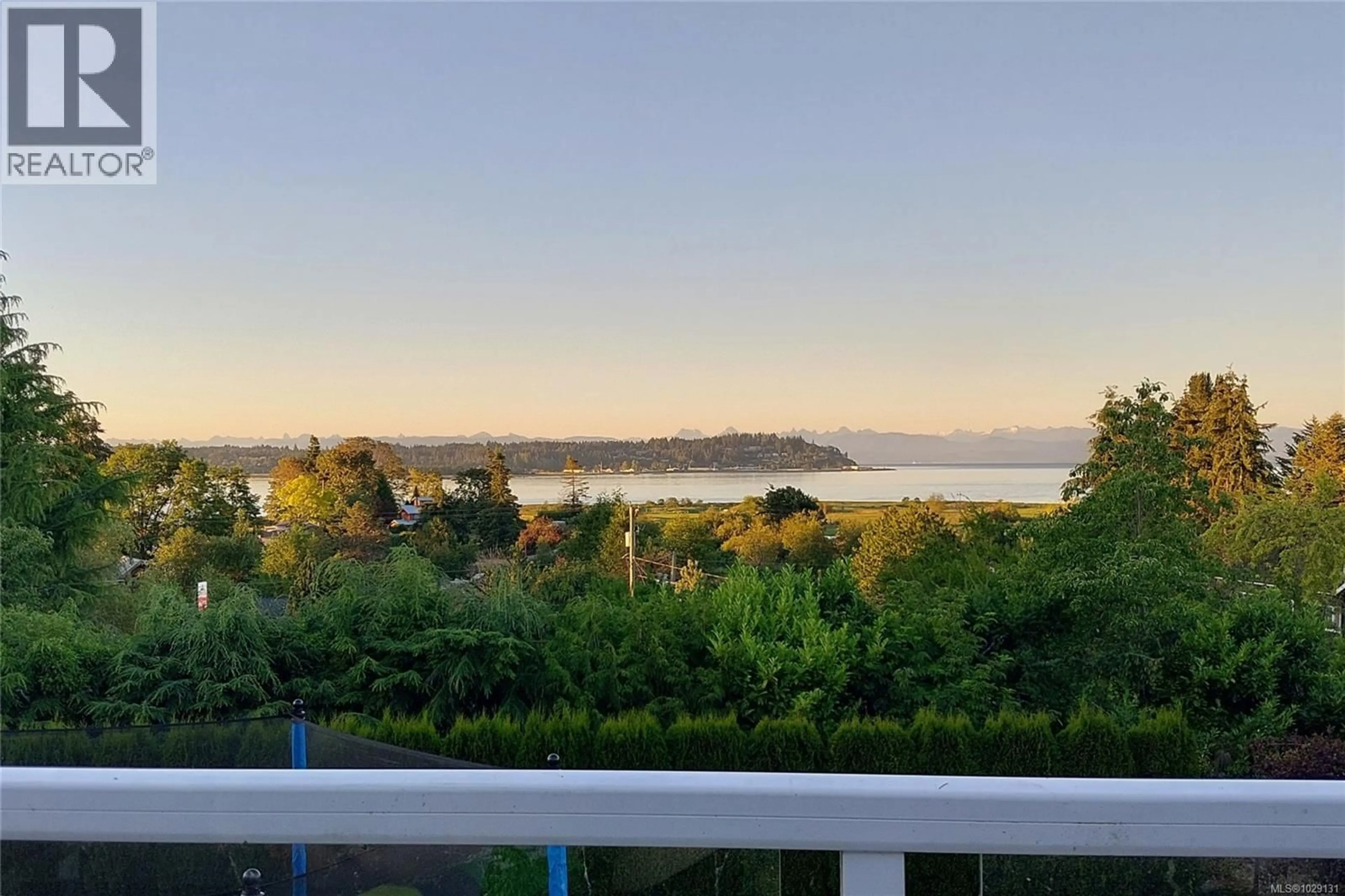 Unknown for 3800 LAUREL DRIVE, Royston British Columbia V0R2V0