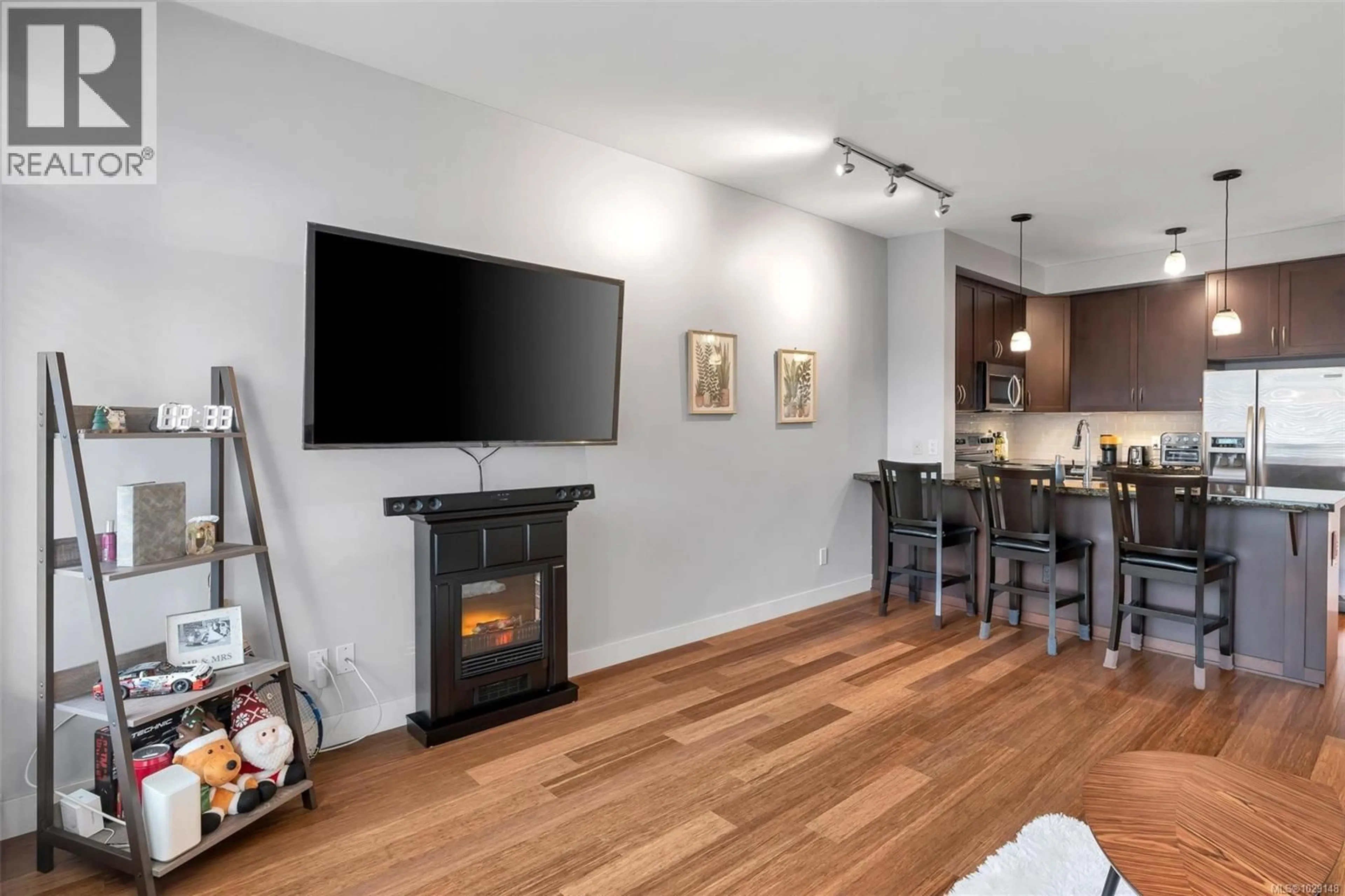 Unknown for 304 - 611 GOLDSTREAM AVENUE, Langford British Columbia V9B2W9