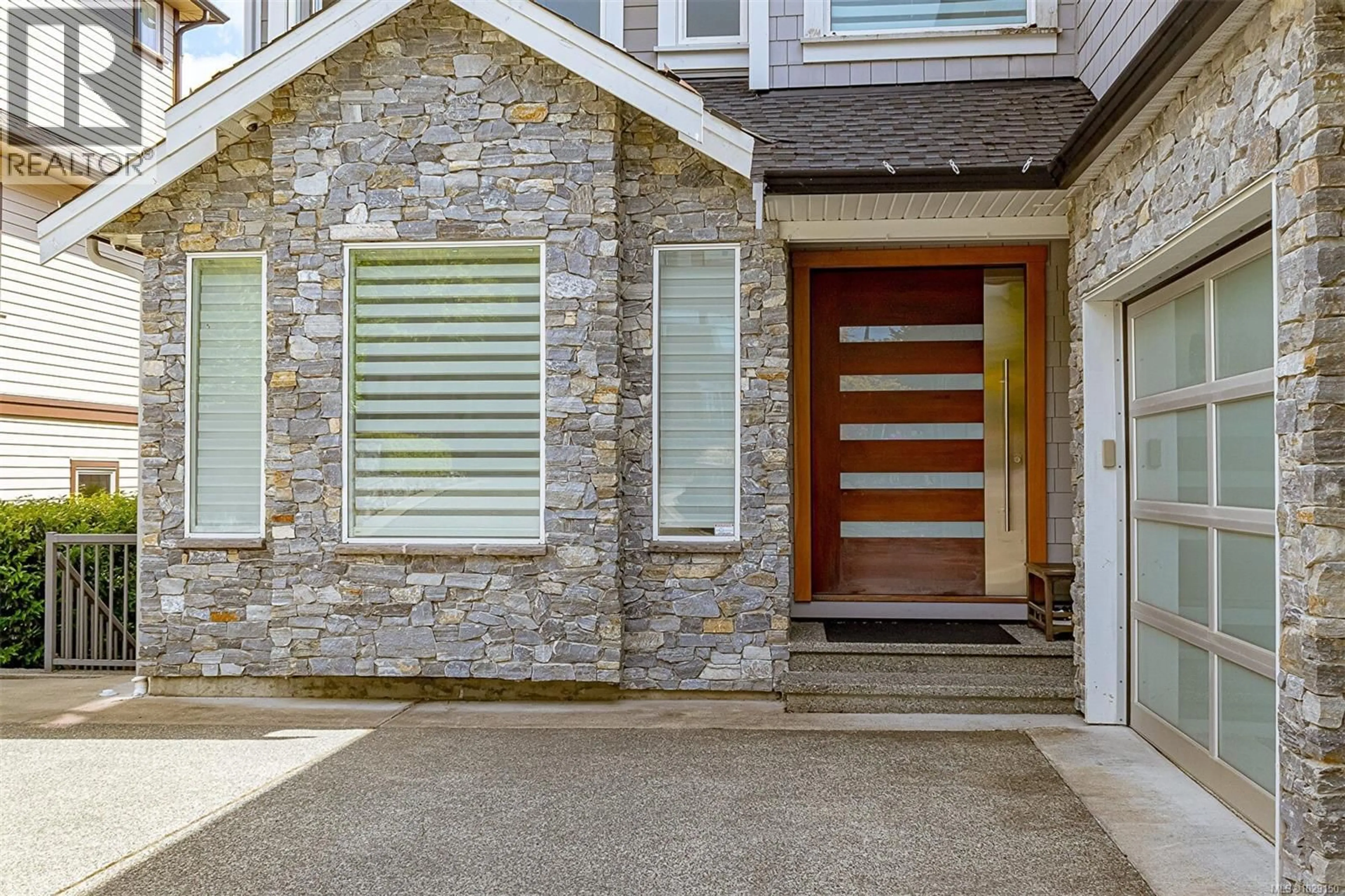 Unknown for 2267 NICKLAUS DRIVE, Langford British Columbia V9B0L2