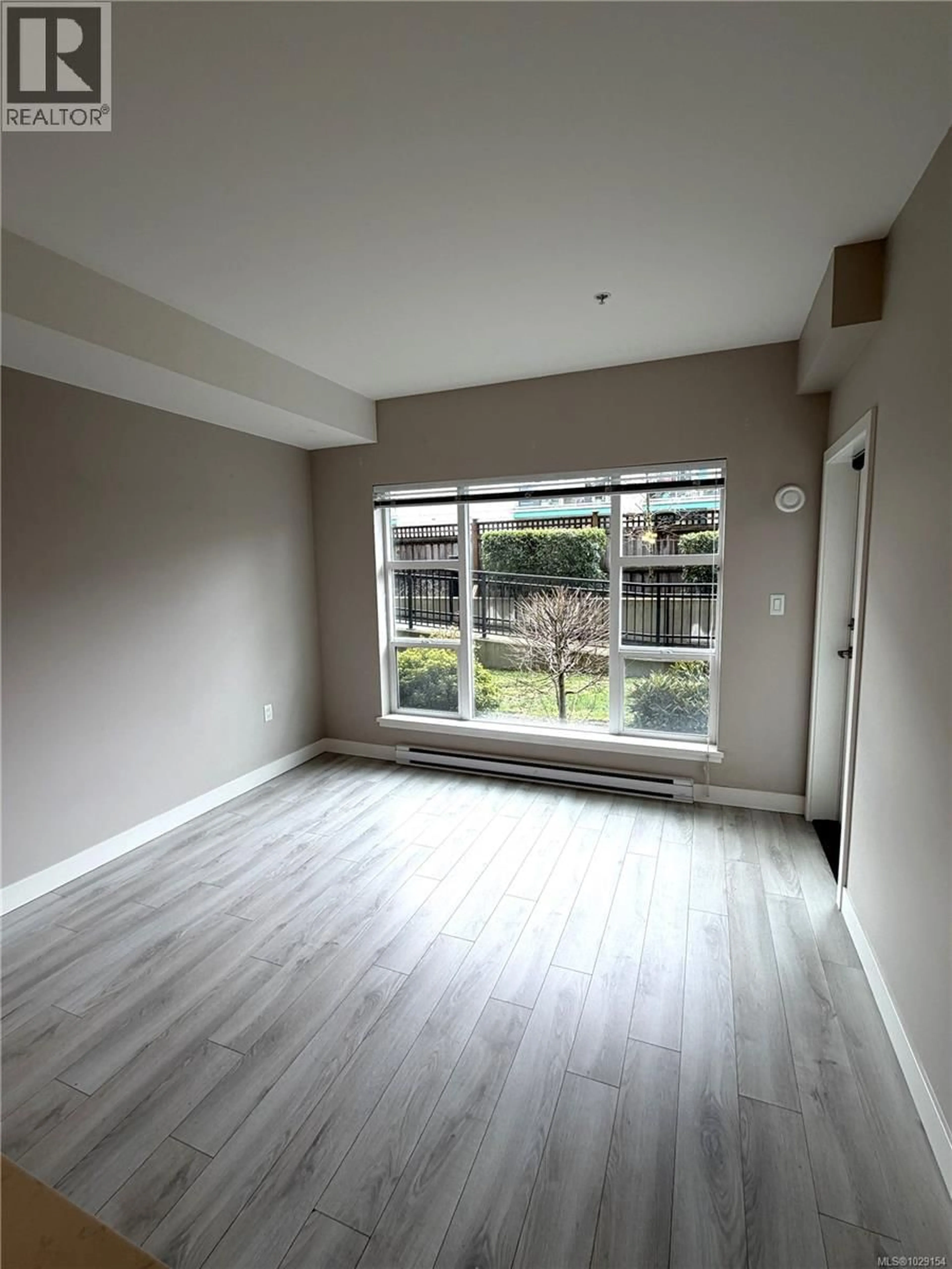 Unknown for 106 - 1020 INVERNESS ROAD, Saanich British Columbia V8X0B1