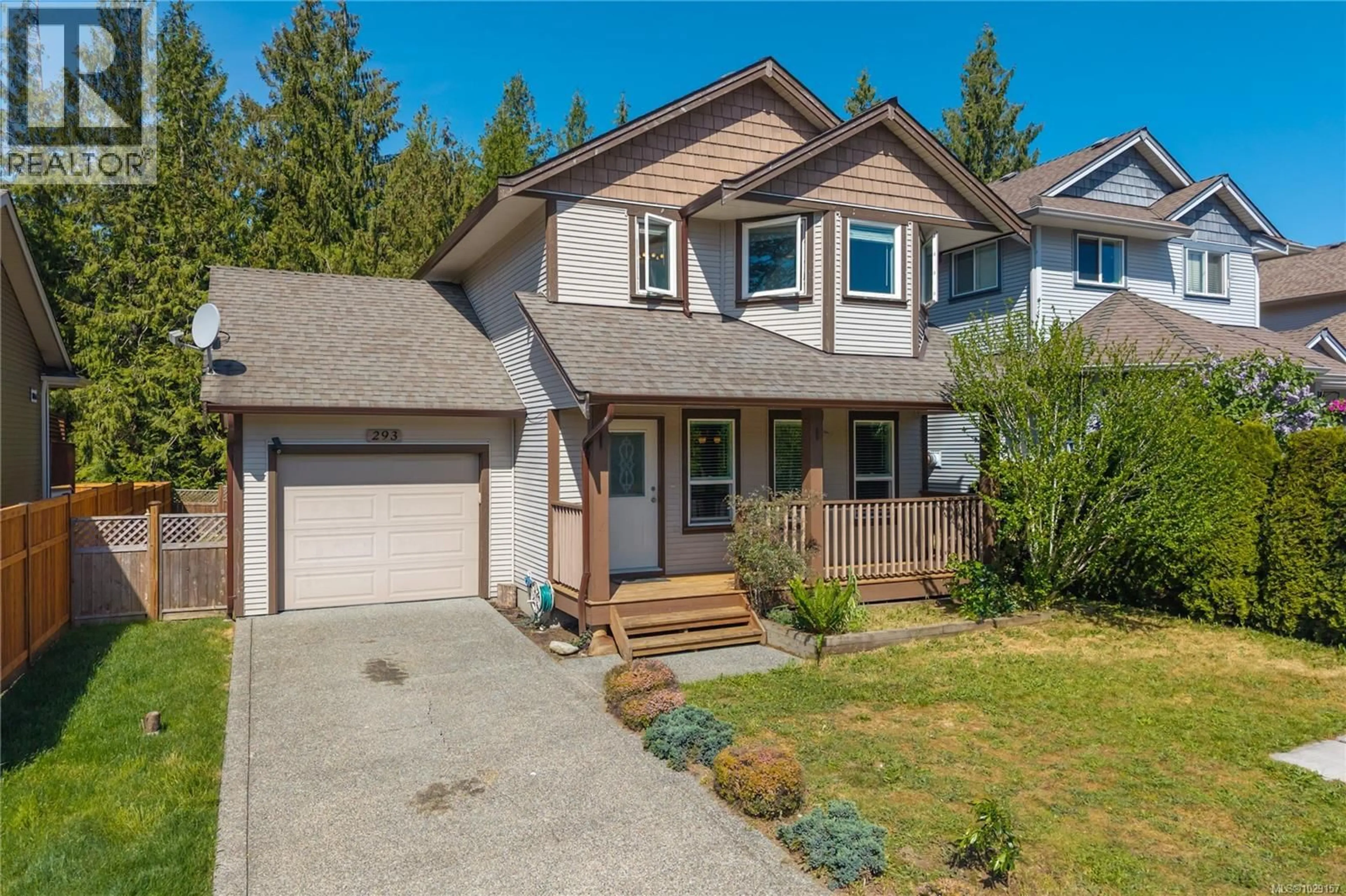 Home with vinyl exterior material, street for 293 APPLEGREEN AVENUE, Nanaimo British Columbia V9R0A7