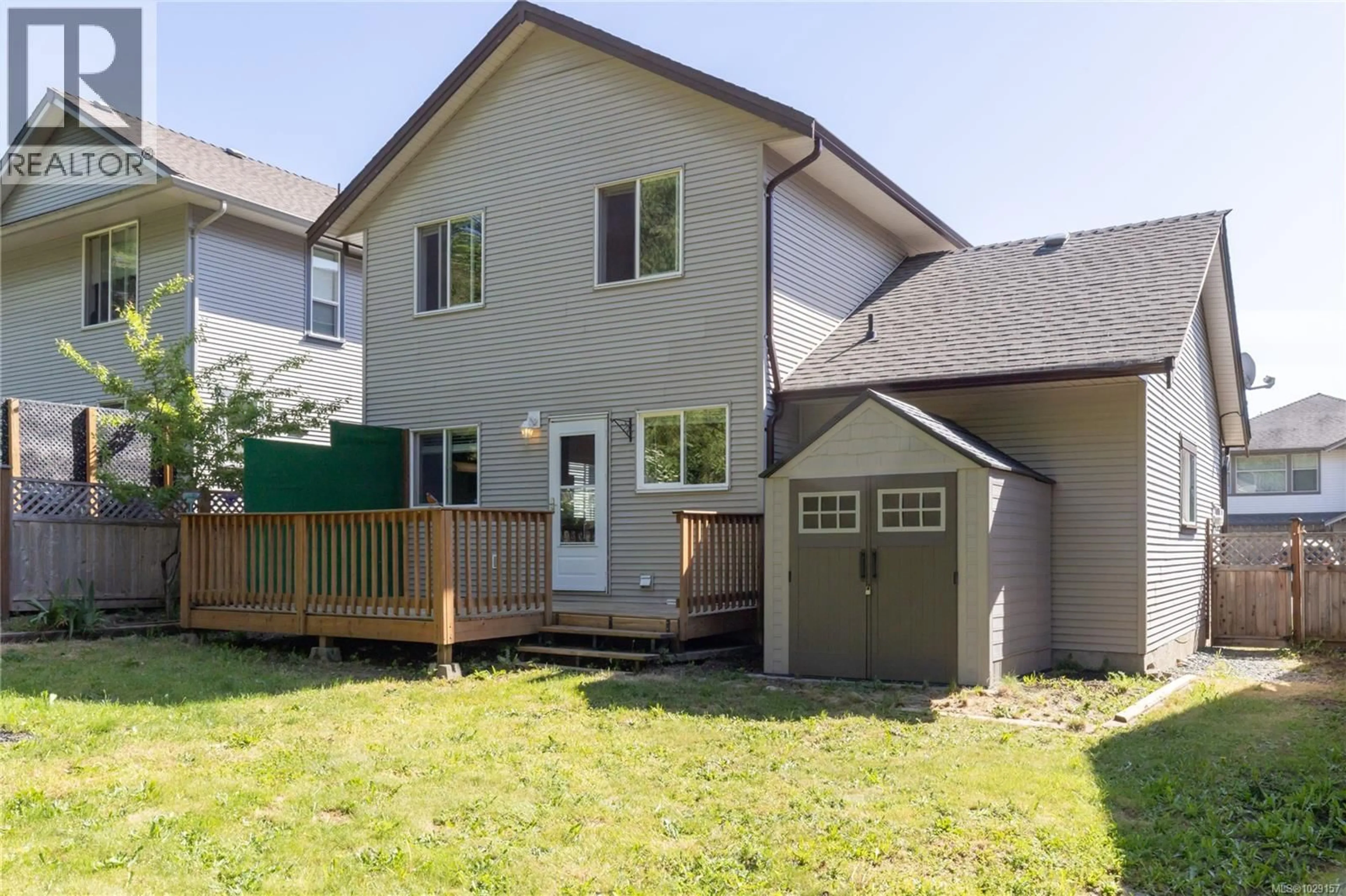 Home with vinyl exterior material, street for 293 APPLEGREEN AVENUE, Nanaimo British Columbia V9R0A7