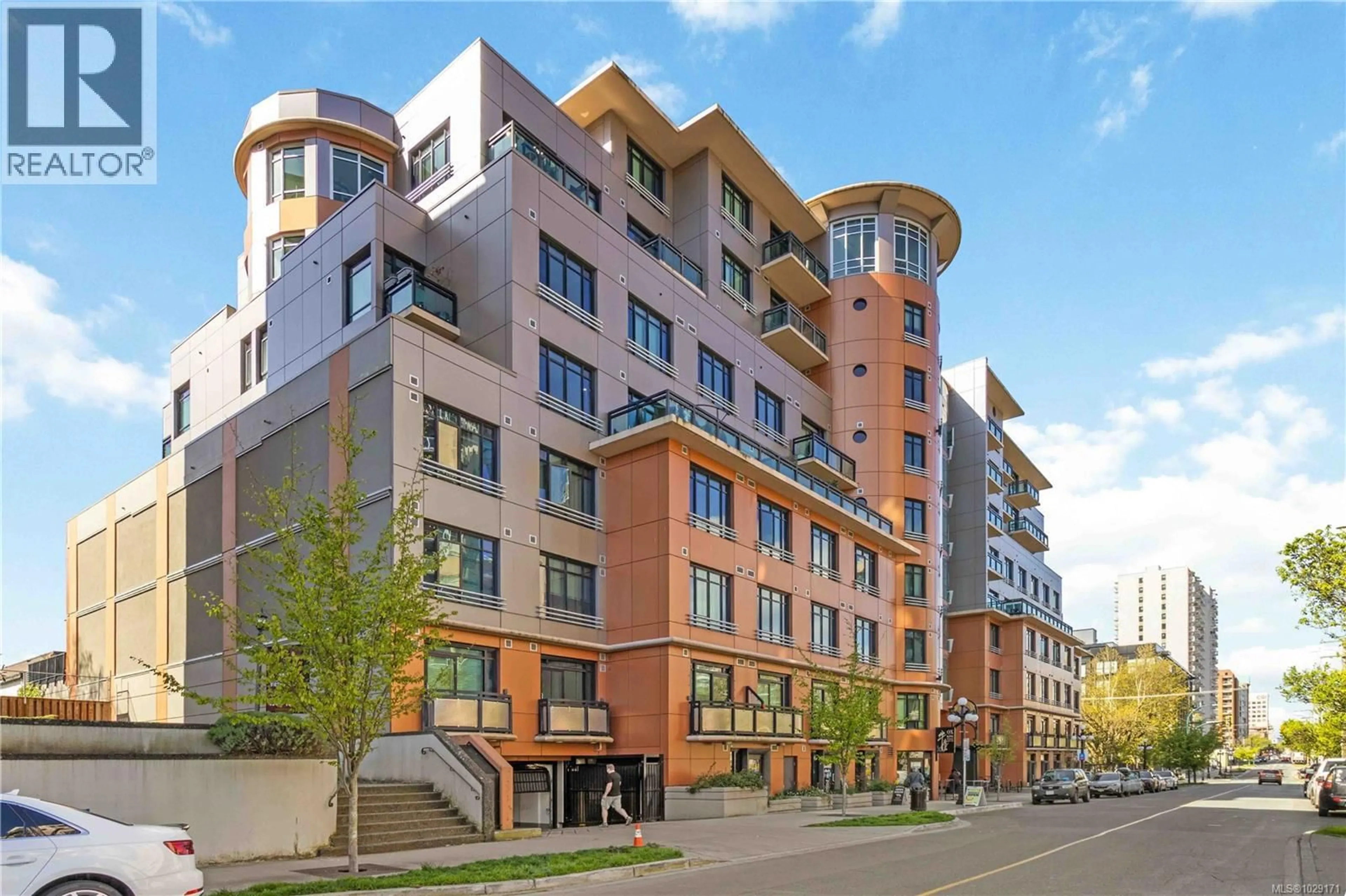 Patio, building for 330 - 1029 VIEW STREET, Victoria British Columbia V8V0C9