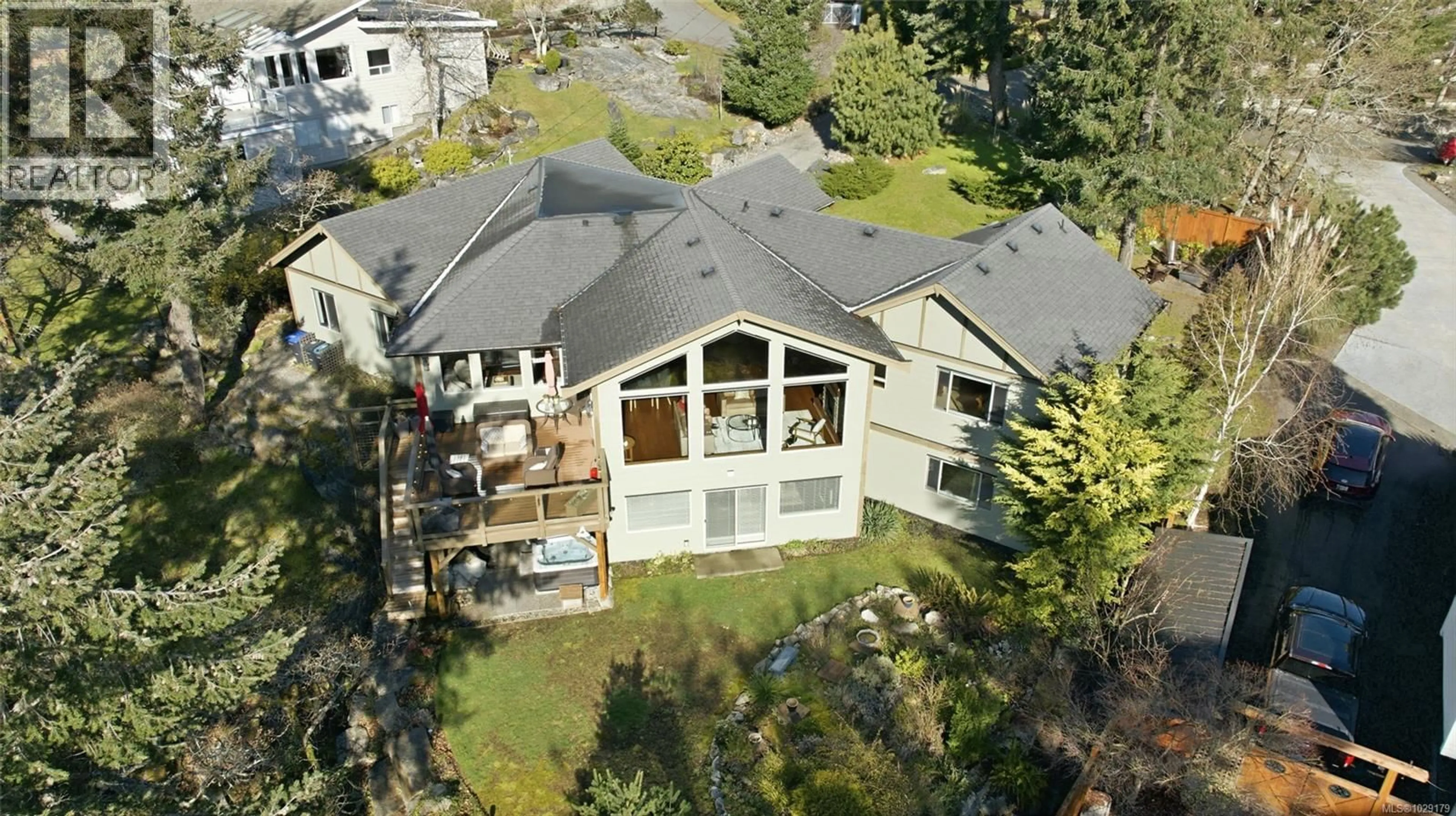 A pic from outside/outdoor area/front of a property/back of a property/a pic from drone, unknown for 3776 MALLARD PLACE, Nanoose Bay British Columbia V9P9H1