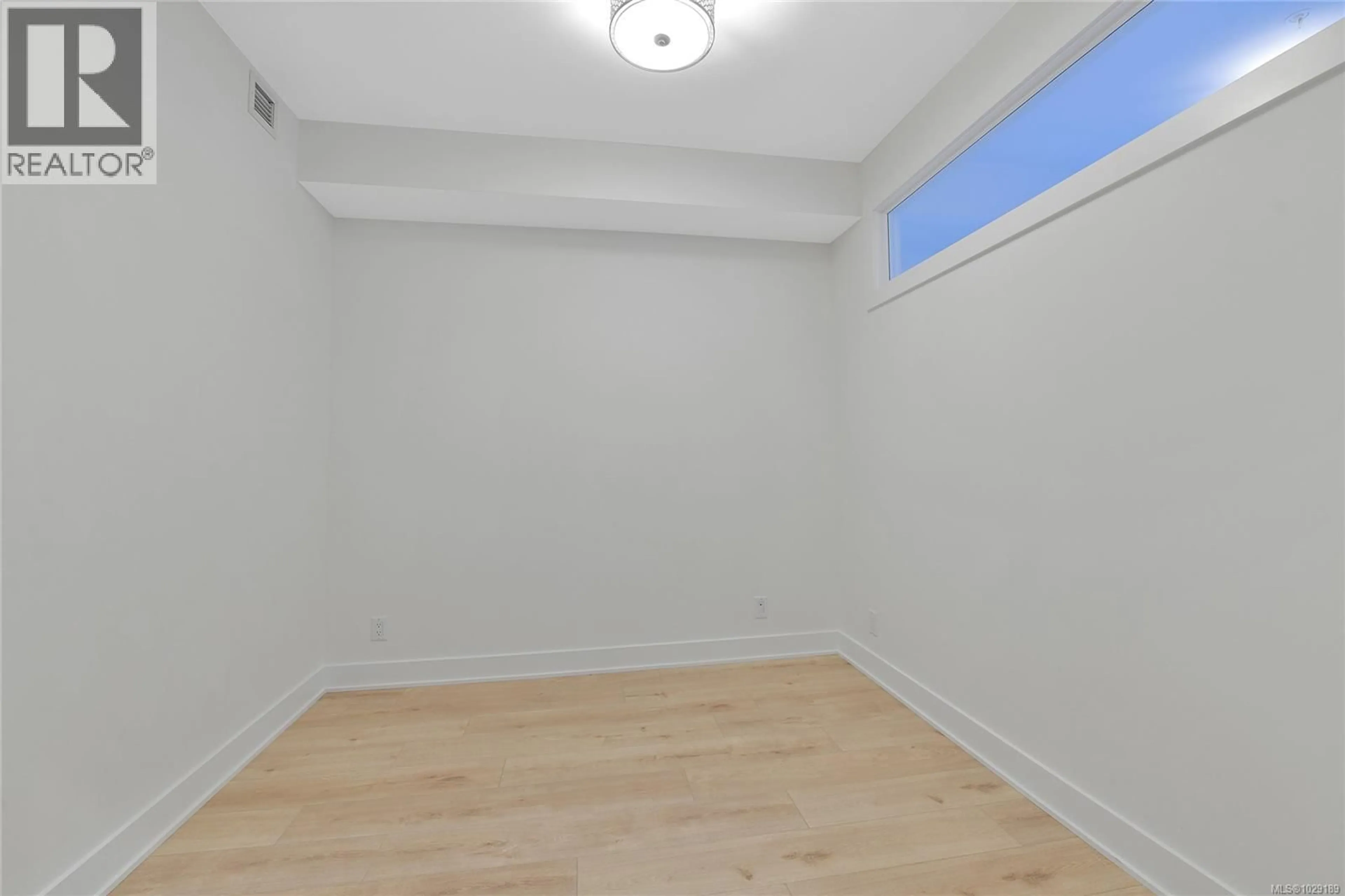 A pic of a room for 405 - 1114 SAMAR CRESCENT, Langford British Columbia V9B7C5