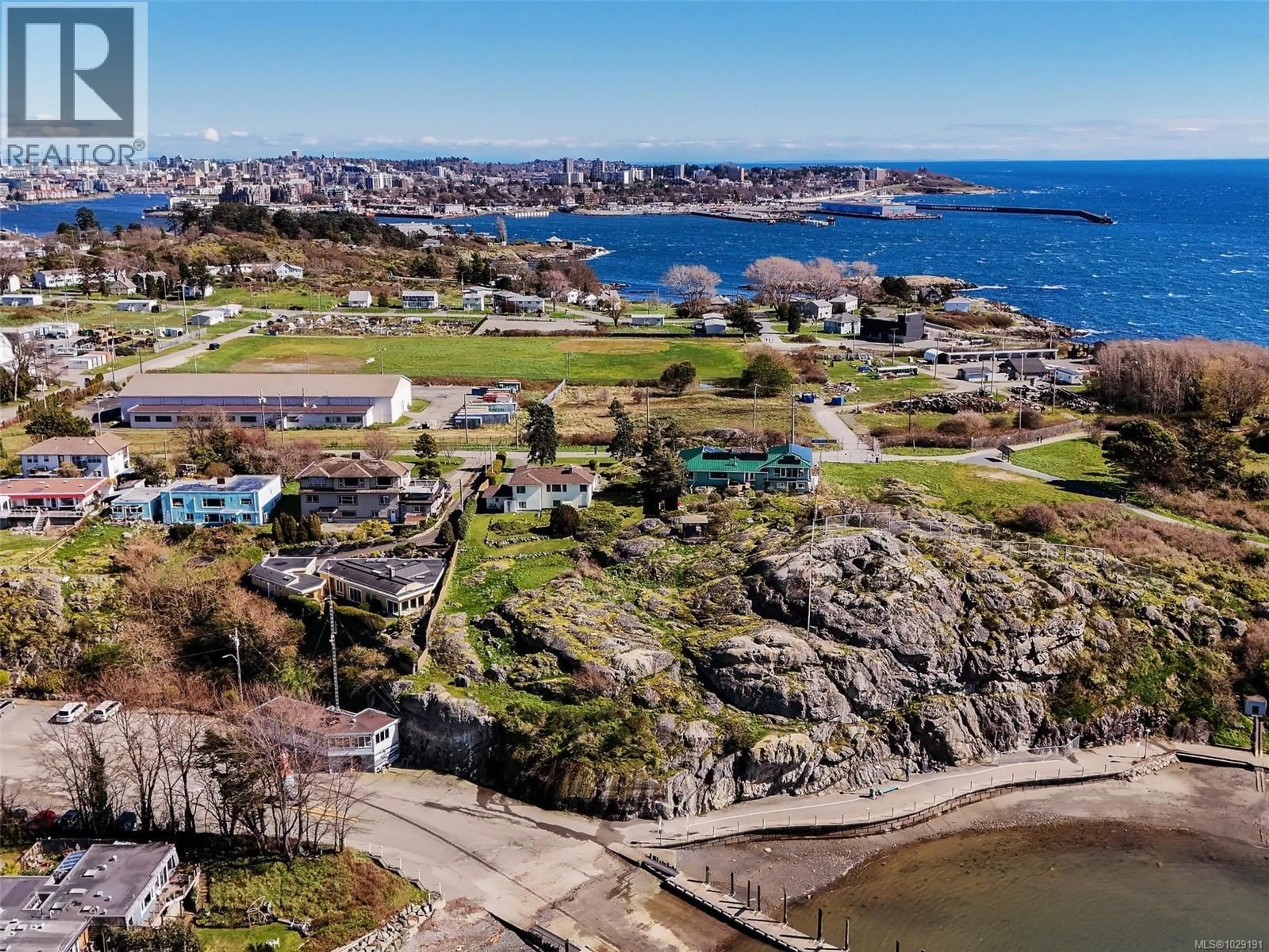 A pic from outside/outdoor area/front of a property/back of a property/a pic from drone, water/lake/river/ocean view for 310 CLIFTON TERRACE, Esquimalt British Columbia V9A5X9