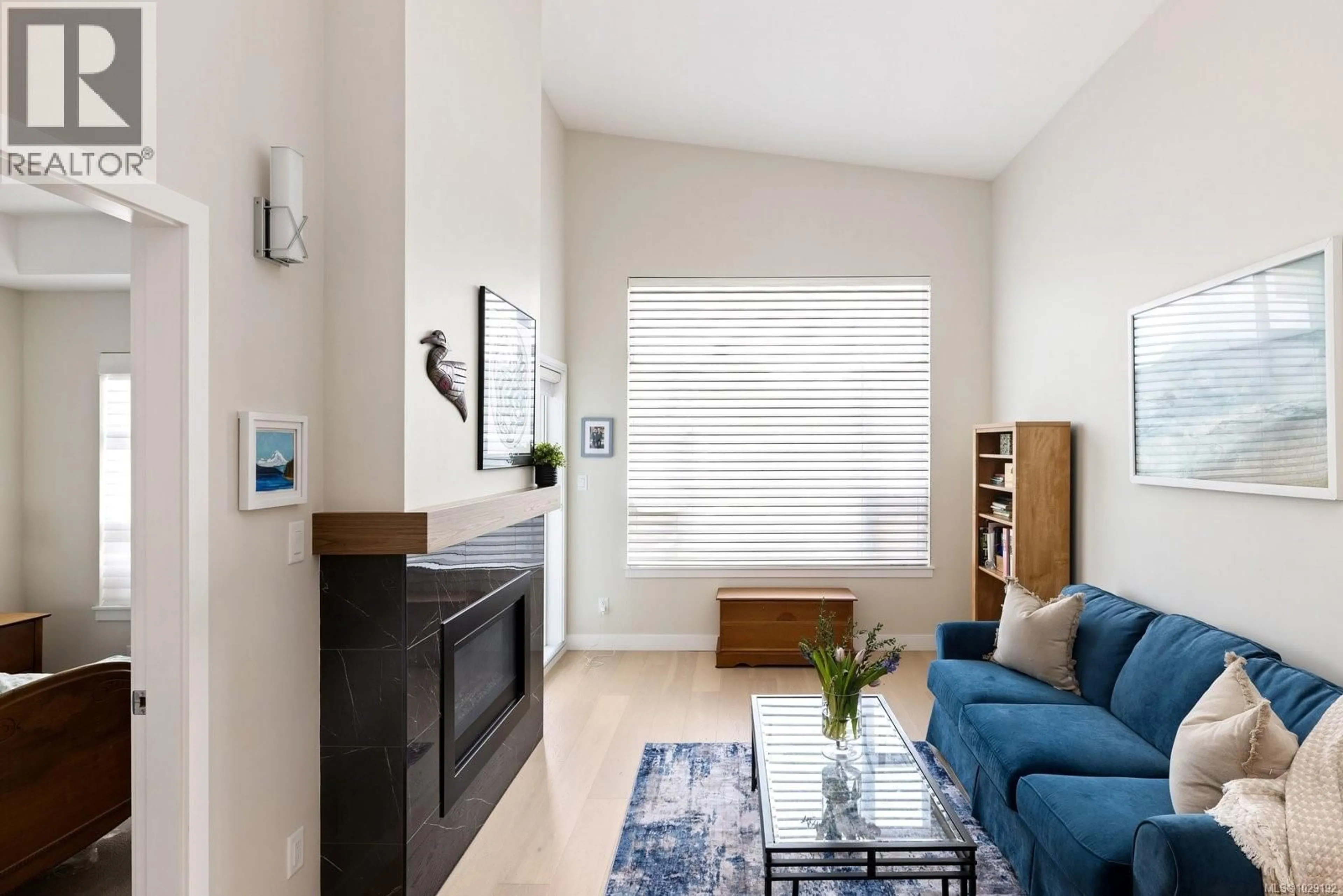 Unknown for 406 - 9861 THIRD STREET, Sidney British Columbia V8L3A8