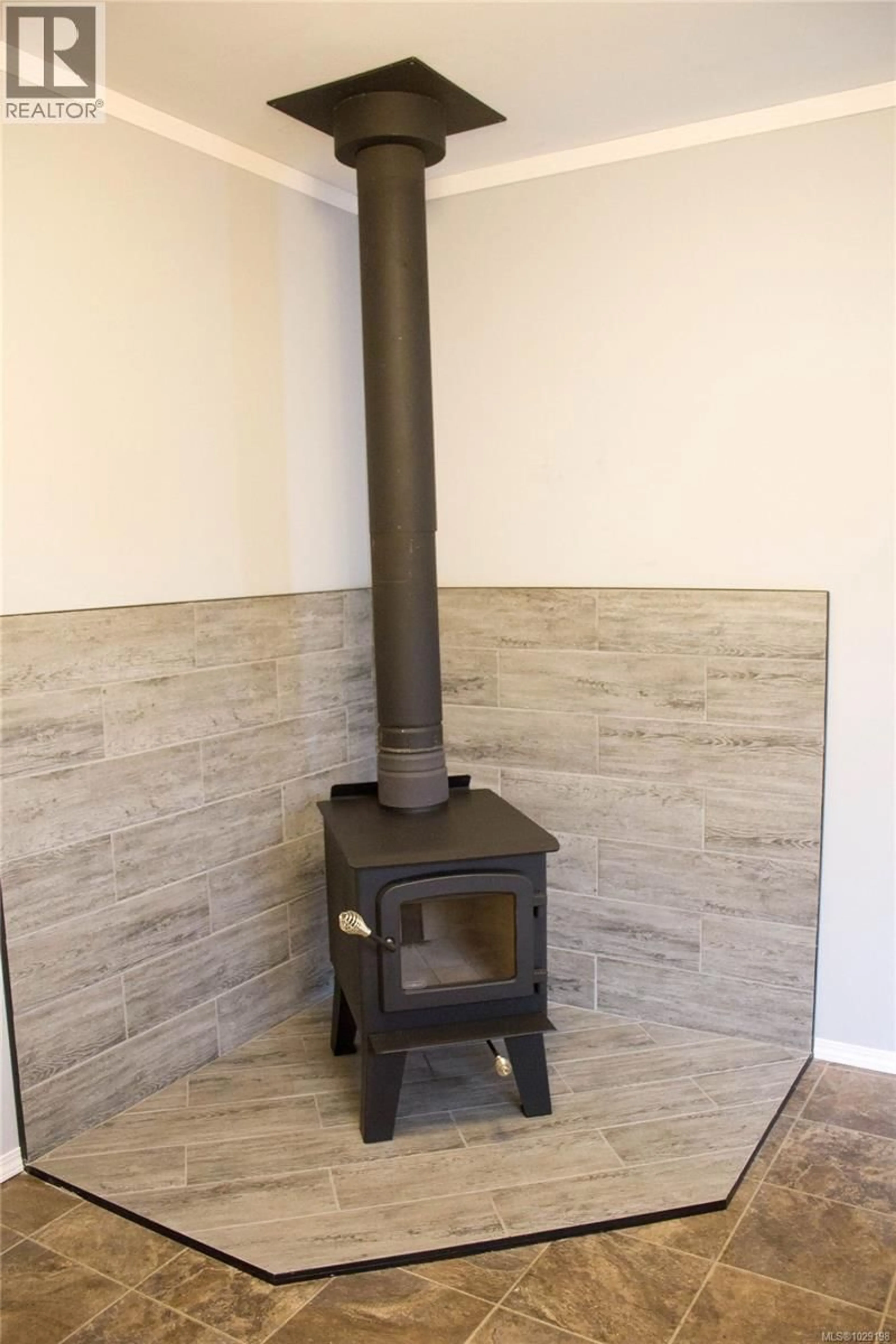 A pic of a room for 74 - 5250 BEAVER HARBOUR ROAD, Port Hardy British Columbia V0N2P0